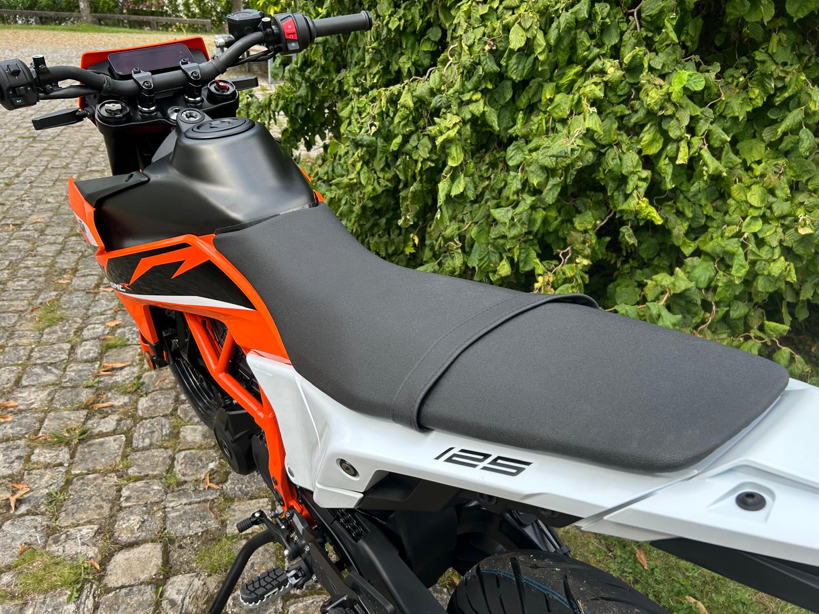 KTM 125 SMC R-image-11
