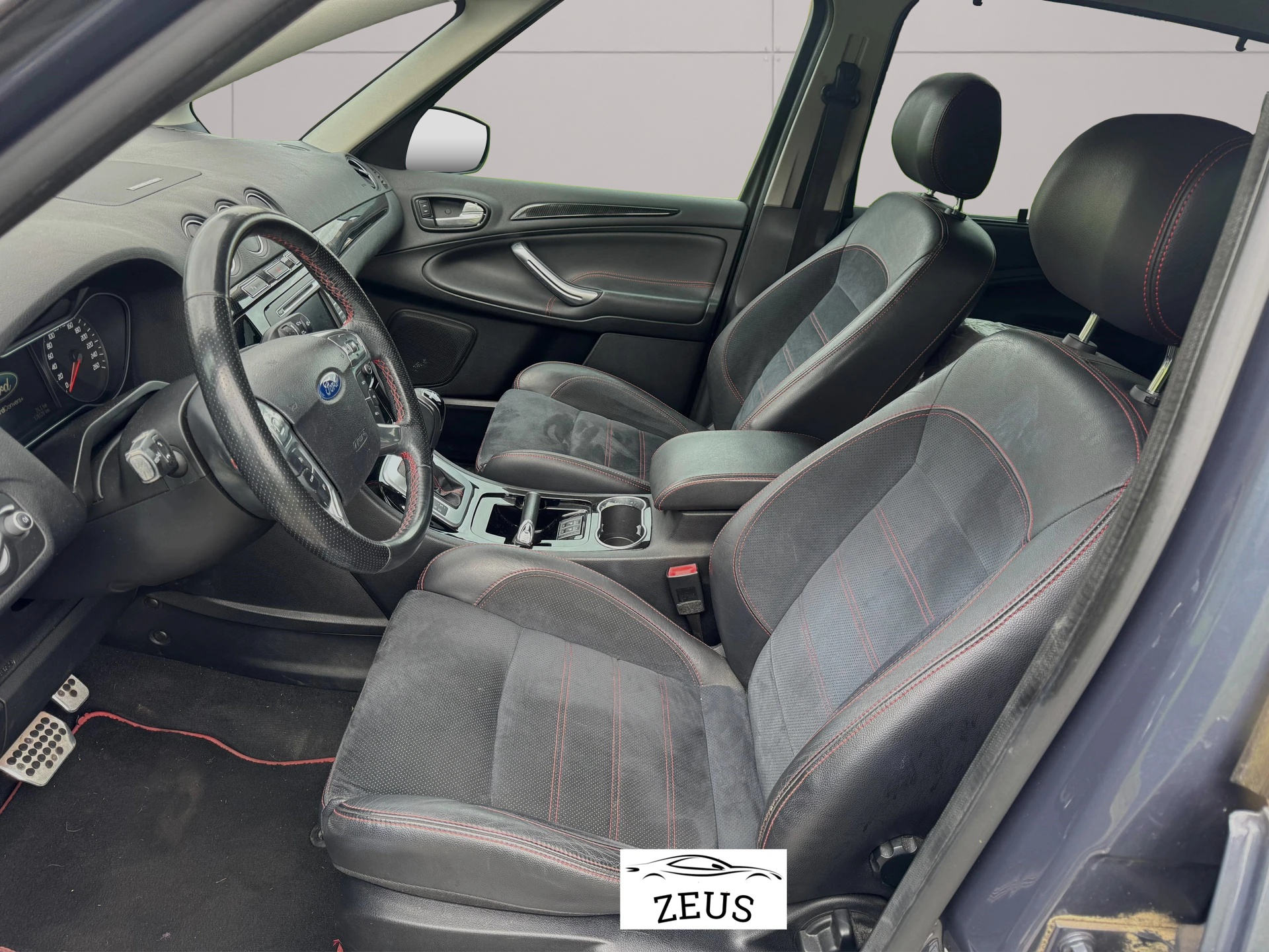 FORD S-Max 2.0 SCTi Titanium PowerShift-image-9