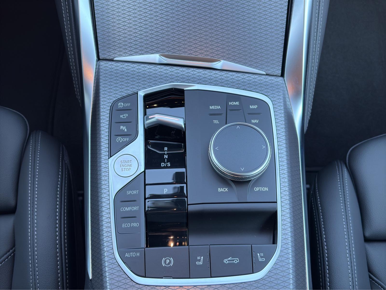 BMW 430i xDrive SAG Cabrio-image-12