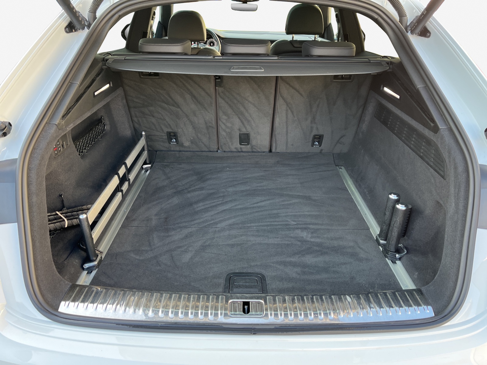 AUDI Q8 50 TDI Black Edition quattro tiptronic-image-12