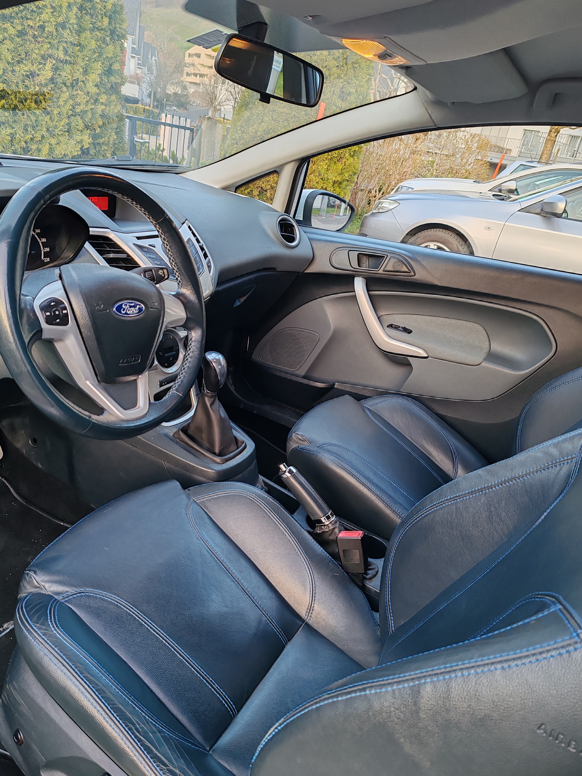 FORD Fiesta 1.6 16V Sport+-image-3