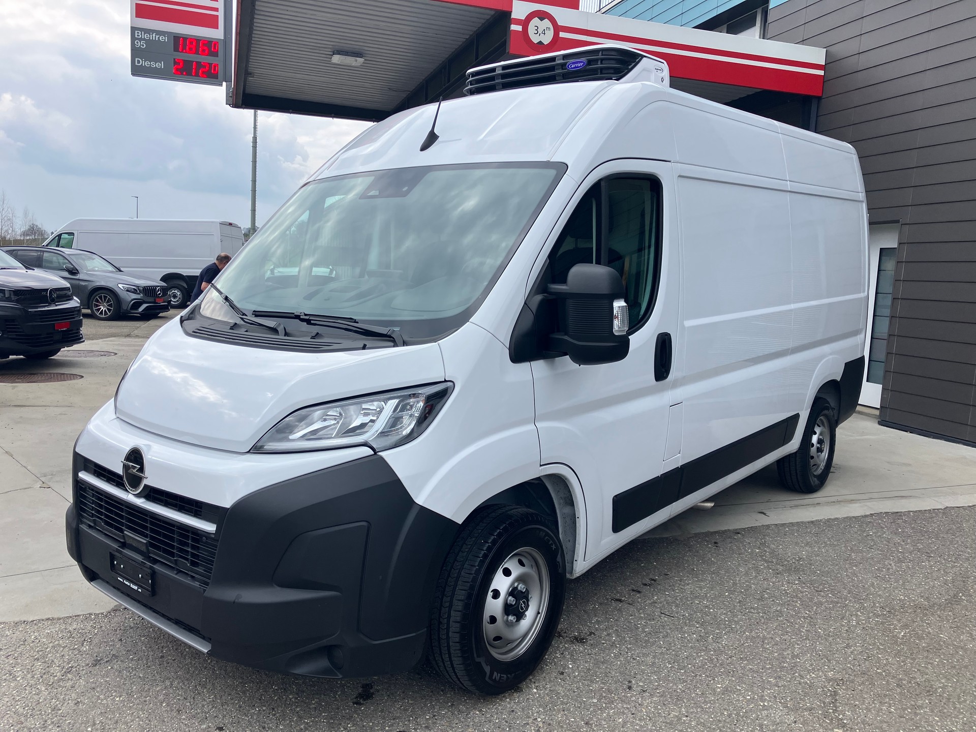 CITROEN Jumper 35 2.2 BlueHDi 140 L2H2-image-1