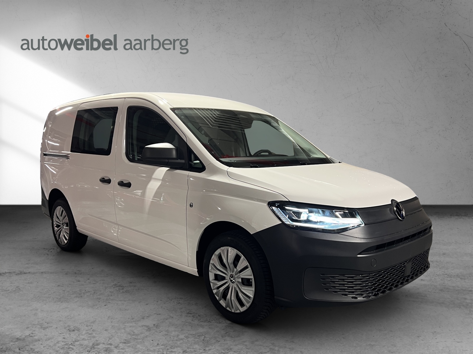 VW Caddy Cargo 2.0TDI Maxi 4Motion-image-0
