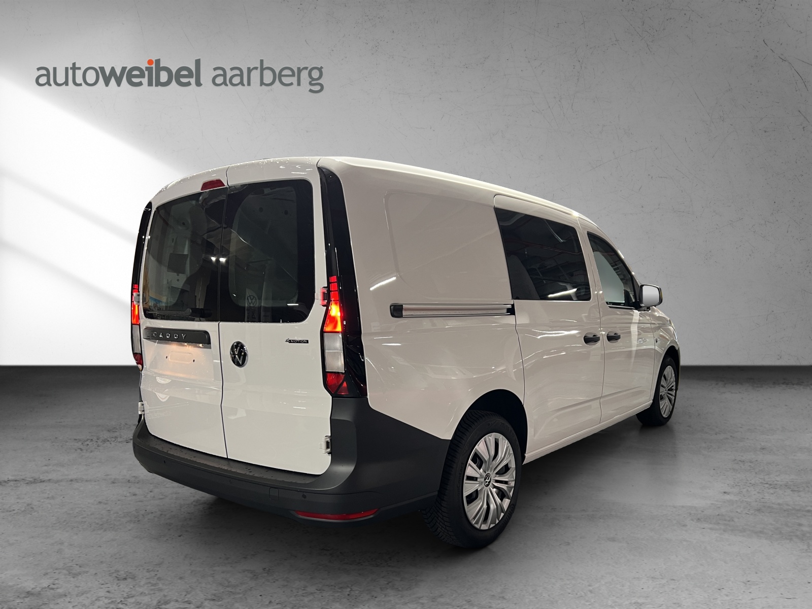 VW Caddy Cargo 2.0TDI Maxi 4Motion-image-1