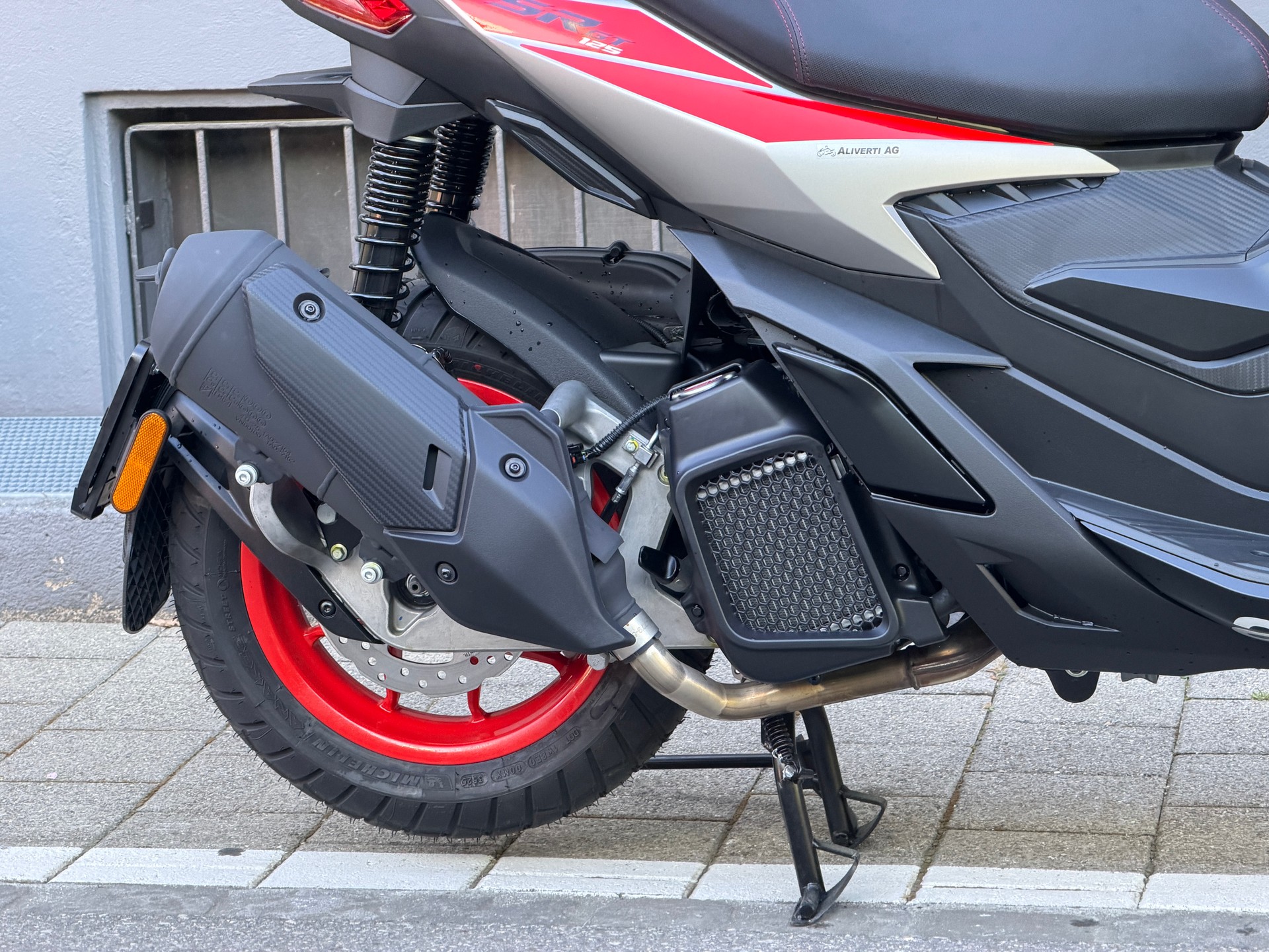 APRILIA SR 125 GT Sport ABS E5+-image-12