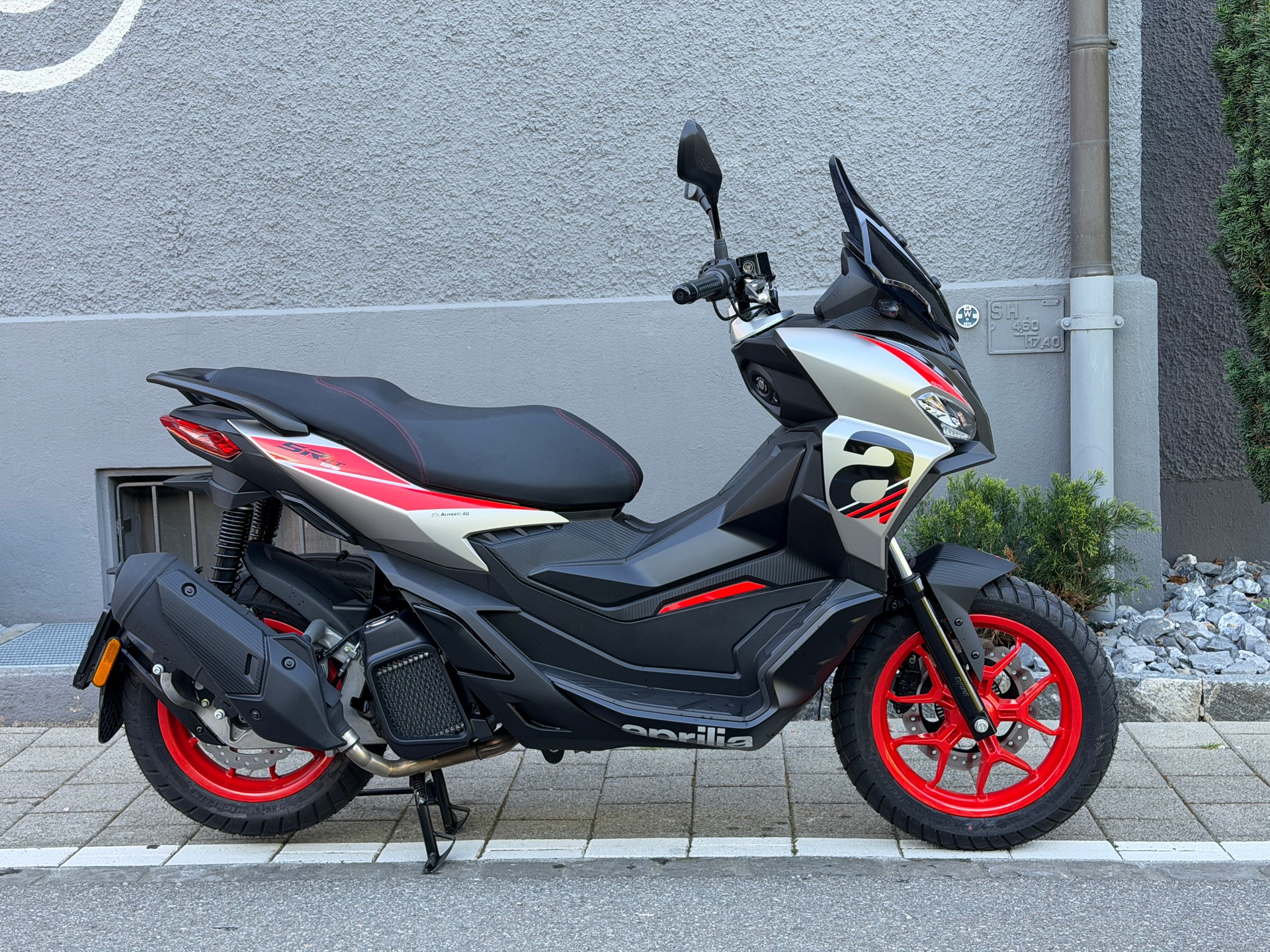 APRILIA SR 125 GT Sport ABS E5+-image-11