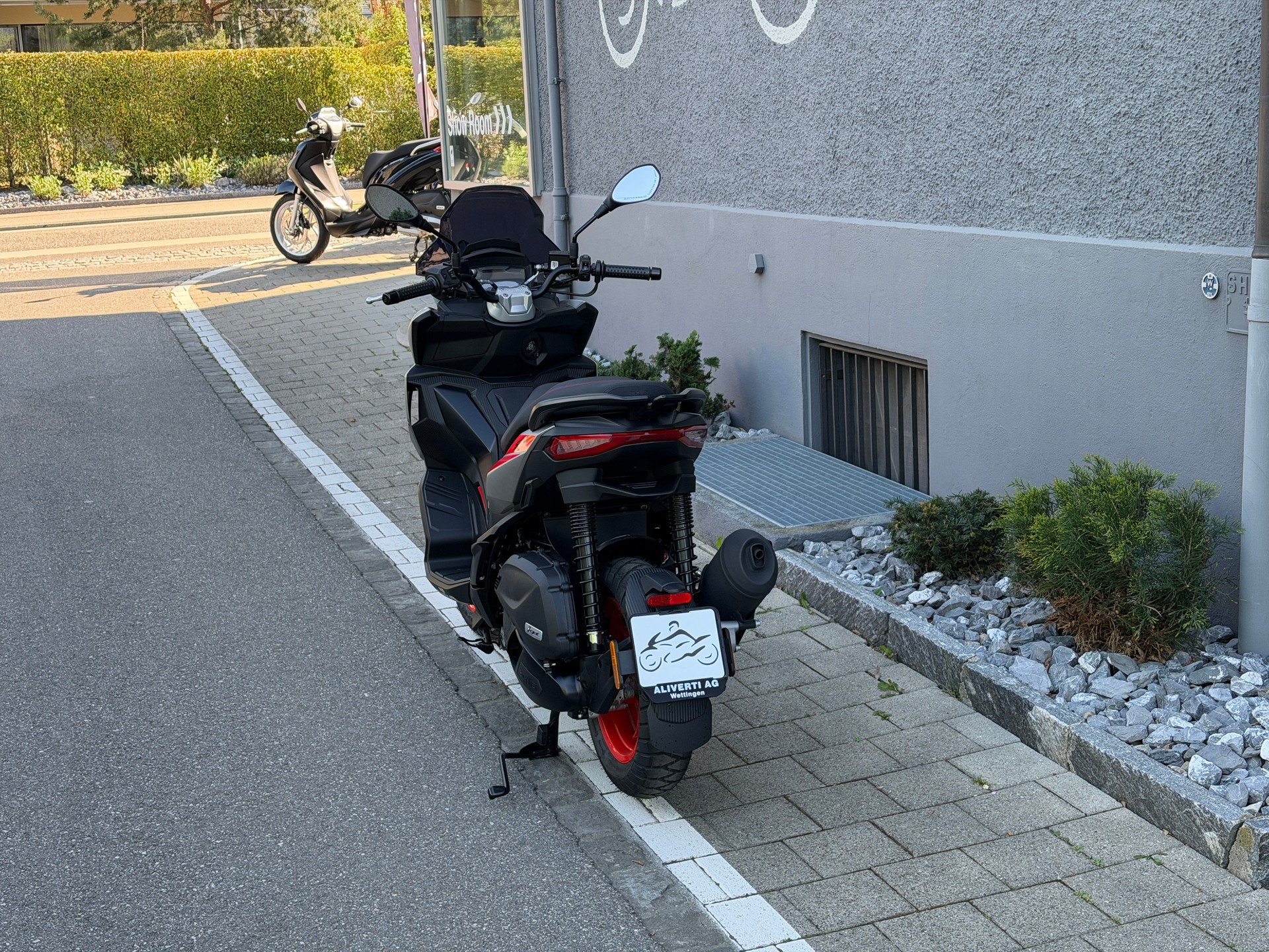 APRILIA SR 125 GT Sport ABS E5+-image-8