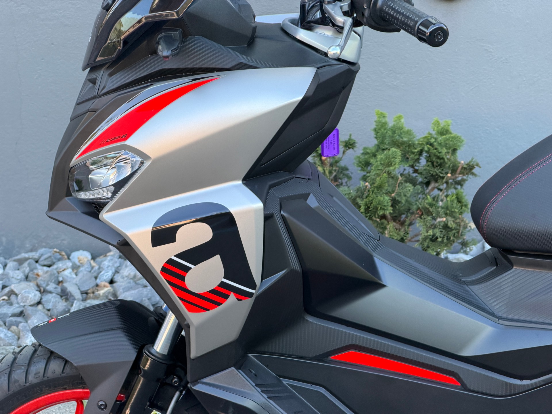 APRILIA SR 125 GT Sport ABS E5+-showroom-element-3