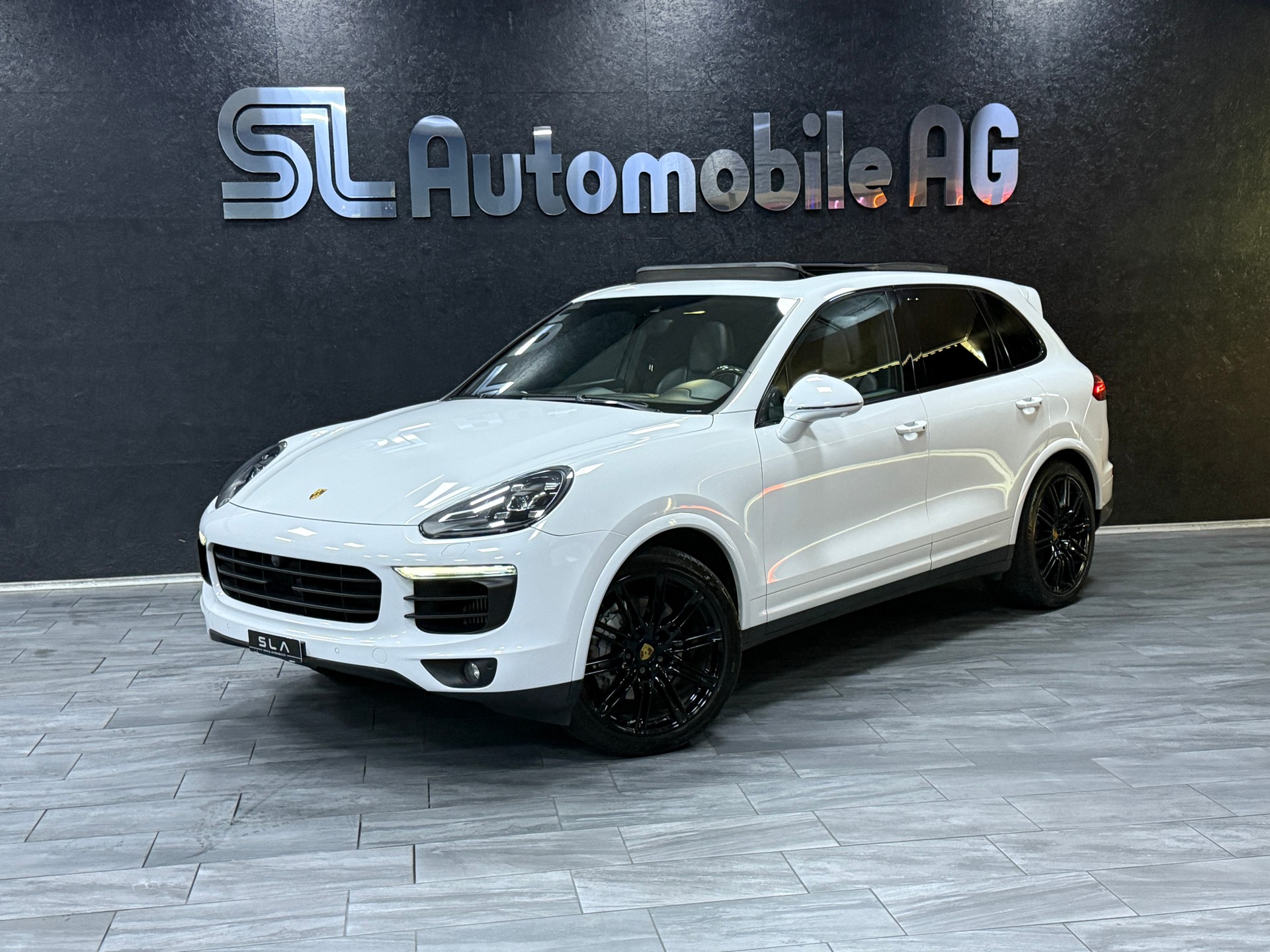 PORSCHE Cayenne S Diesel Platinum / CH Fahrzeug-image-0