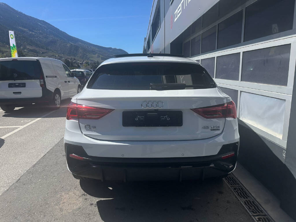 AUDI Q3 Sportback 2.0 45 TFSI S line quattro S-Tronic-image-3