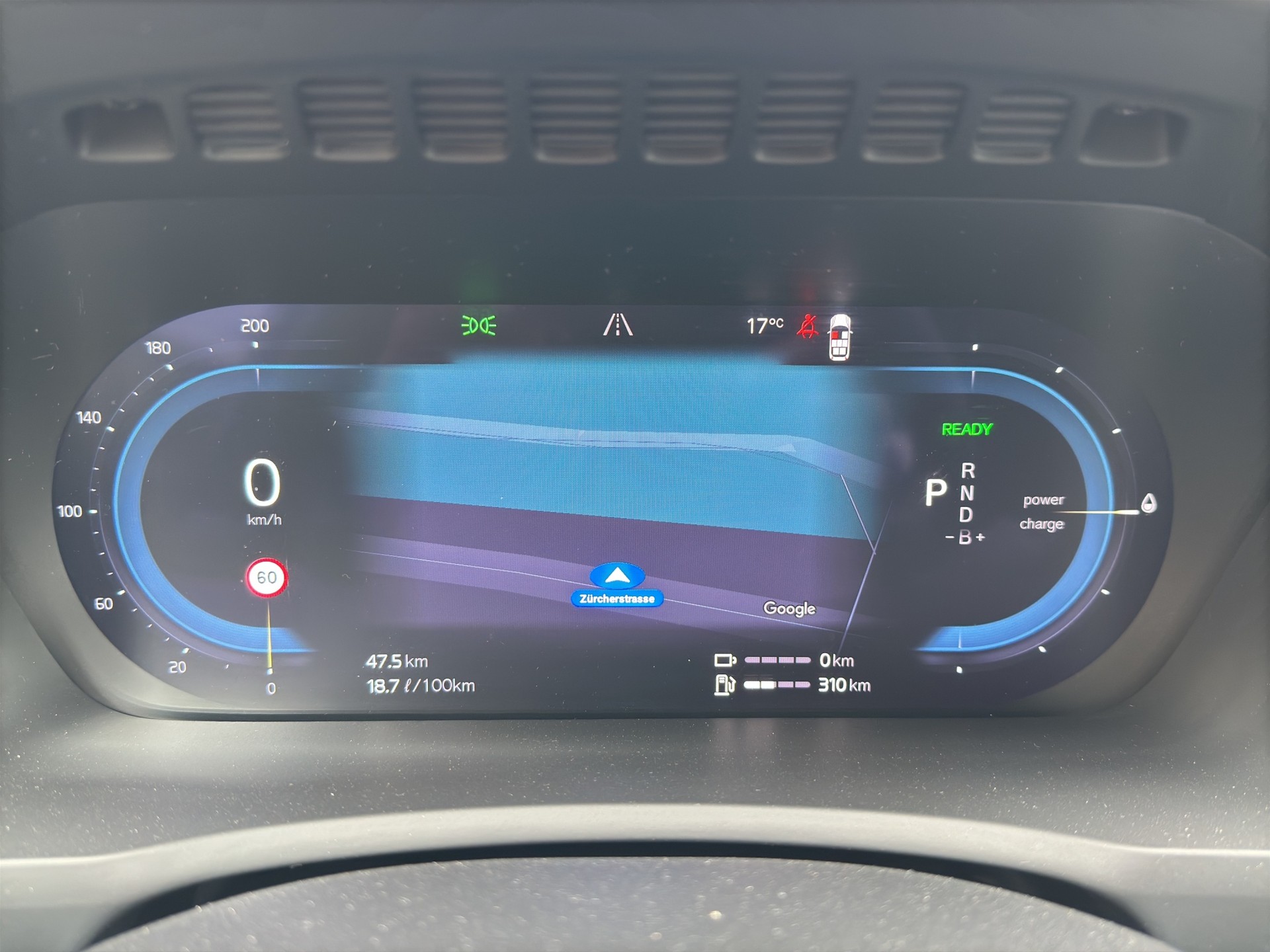 VOLVO XC90 T8 eAWD Core 7Pl. PluginHybrid Geartronic-image-12