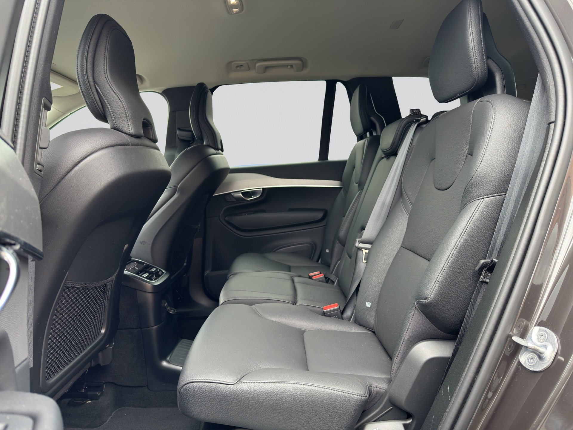 VOLVO XC90 T8 eAWD Core 7Pl. PluginHybrid Geartronic-image-7