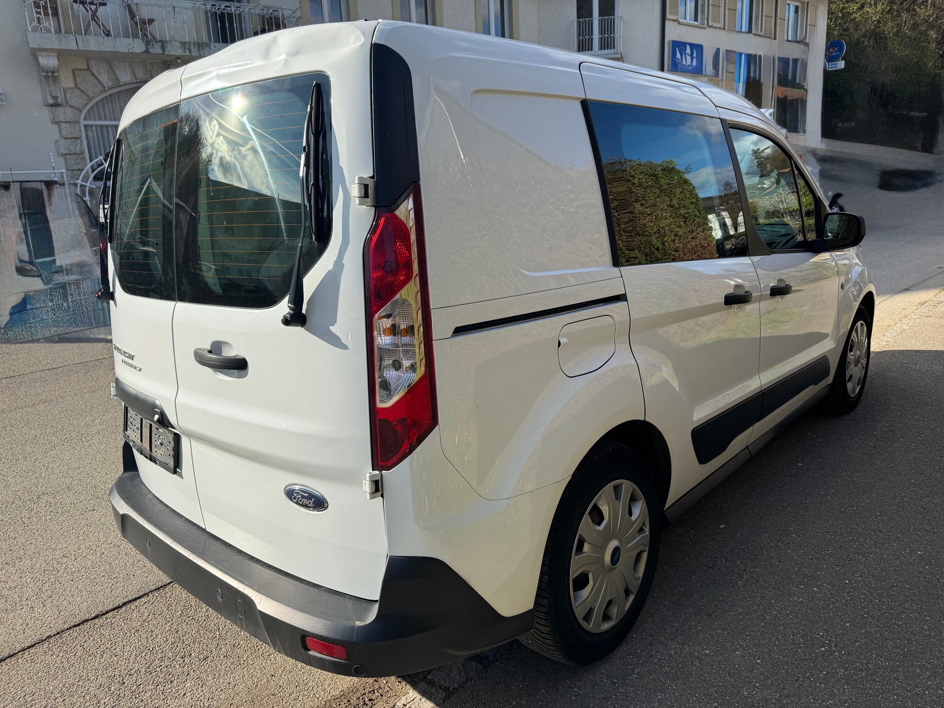 FORD Transit Connect Van T200 1.5 Eco Blue Trend A-image-4