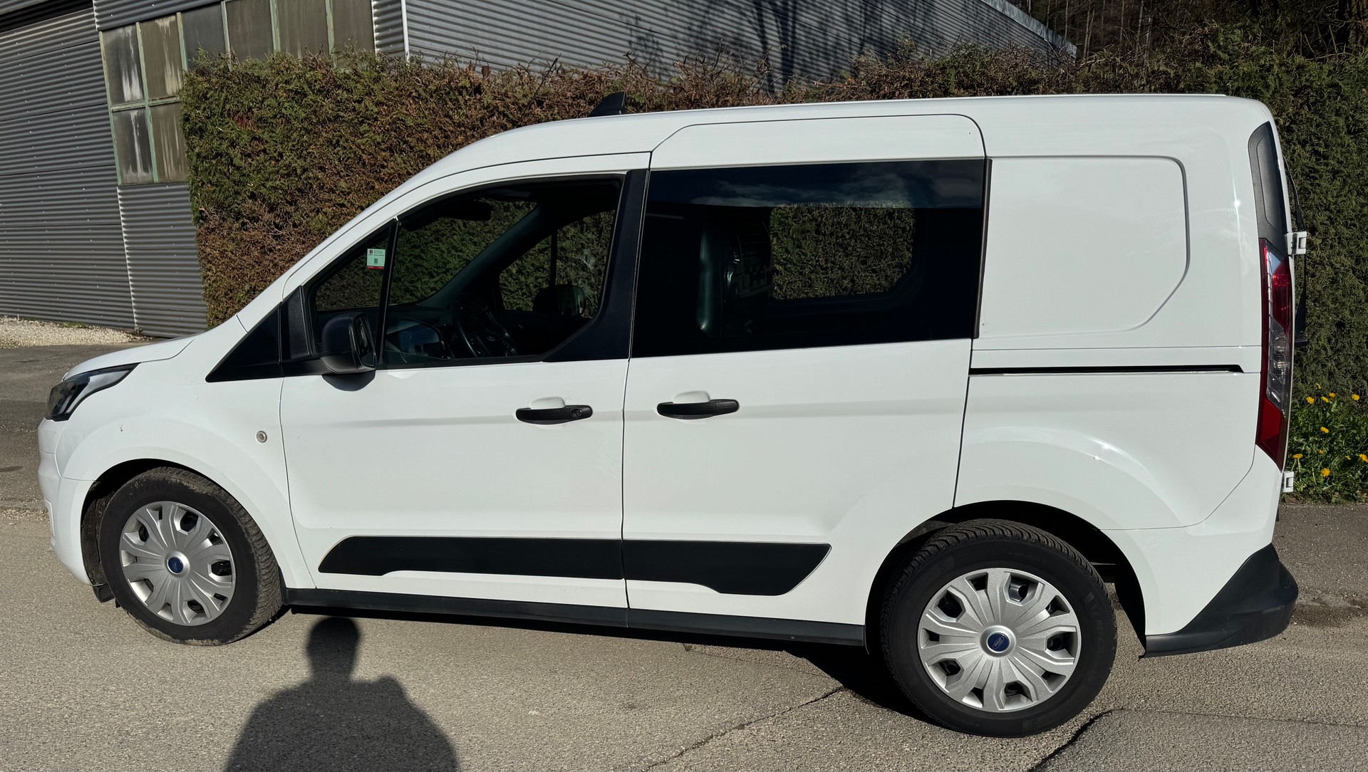 FORD Transit Connect Van T200 1.5 Eco Blue Trend A-image-5