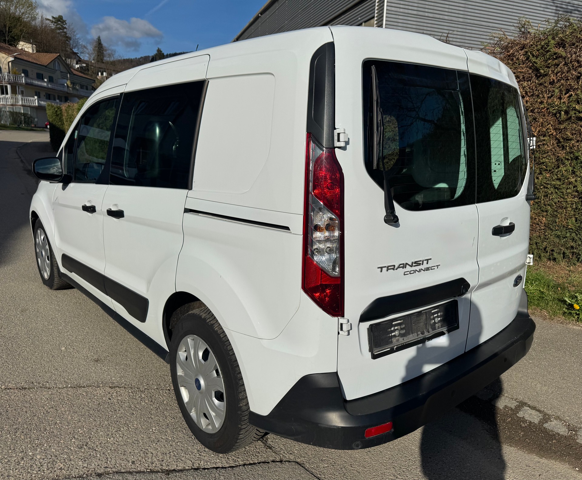FORD Transit Connect Van T200 1.5 Eco Blue Trend A-image-3