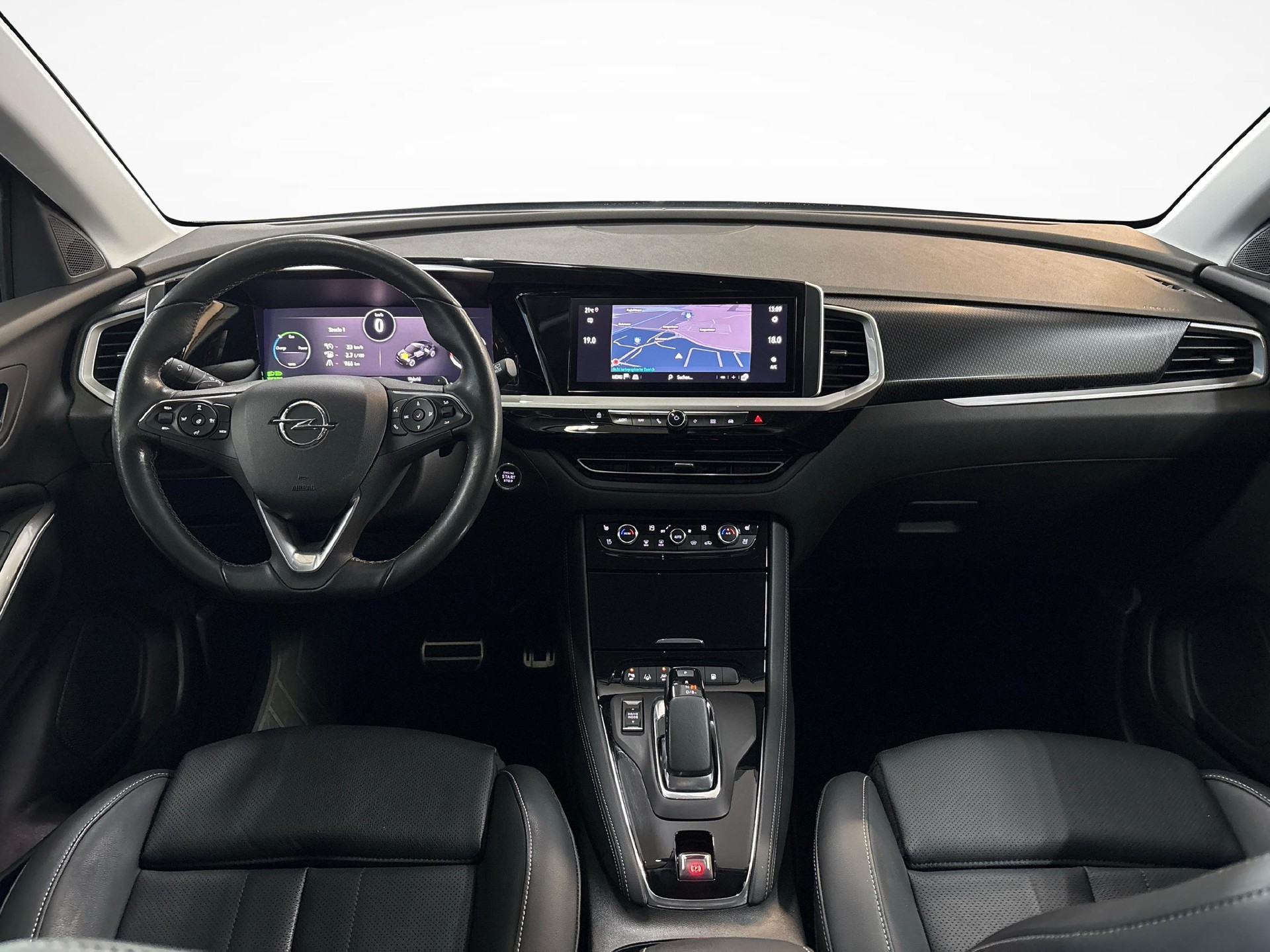 OPEL Grandland 1.6 T PHEV Ultimate 4x4-image-9