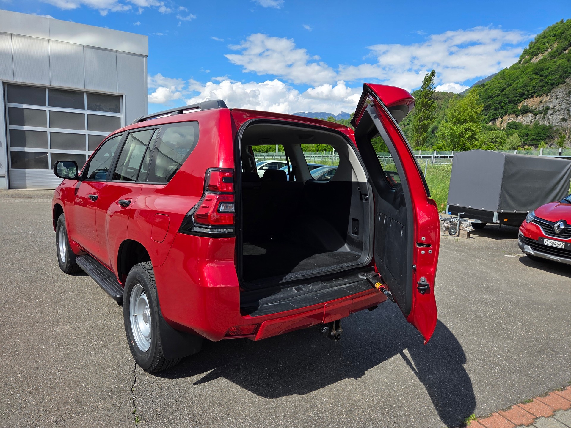 TOYOTA Land Cruiser 2.8TD Active-image-7