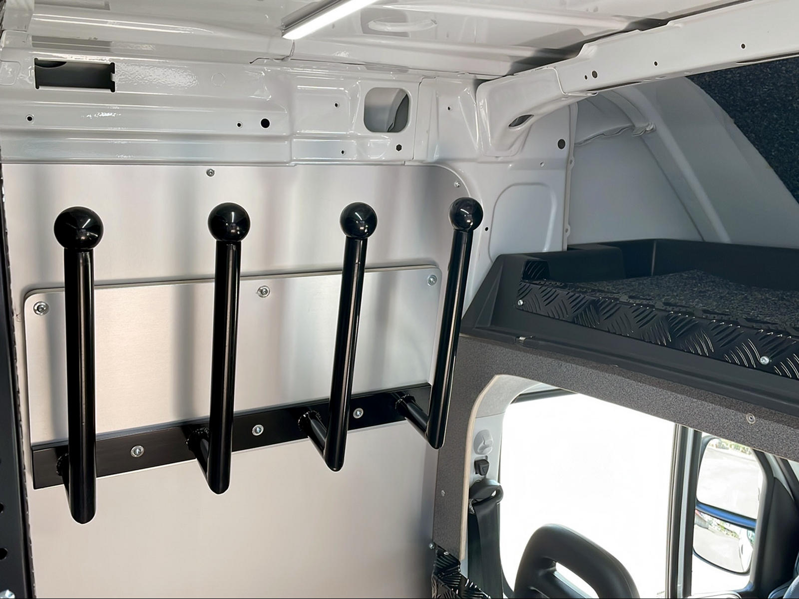 IVECO Daily 35S14A8V Kaw.3520 H1.9 2.3 HPI 136-image-7