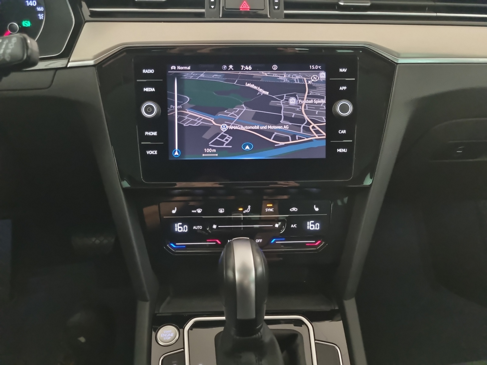 VW Passat 2.0 TDI BMT Elegance 4Motion DSG-image-10