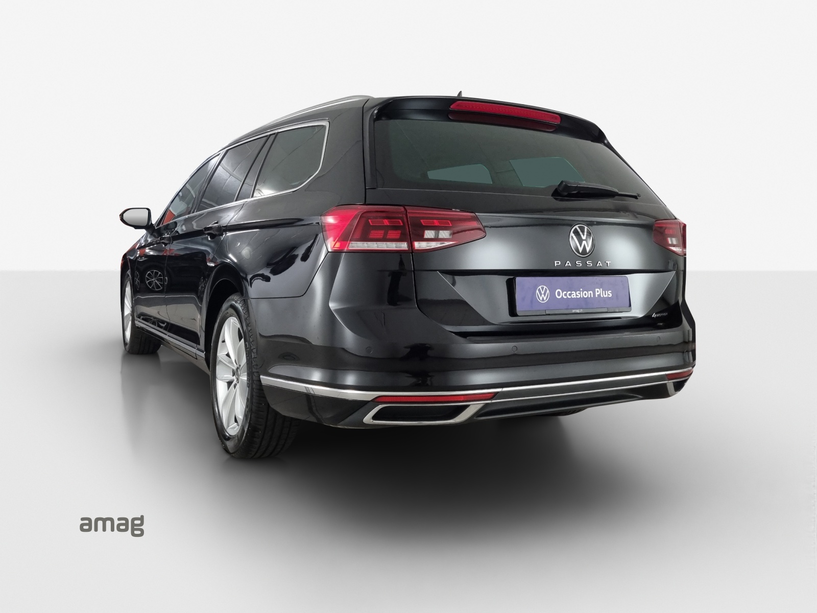 VW Passat 2.0 TDI BMT Elegance 4Motion DSG-image-2
