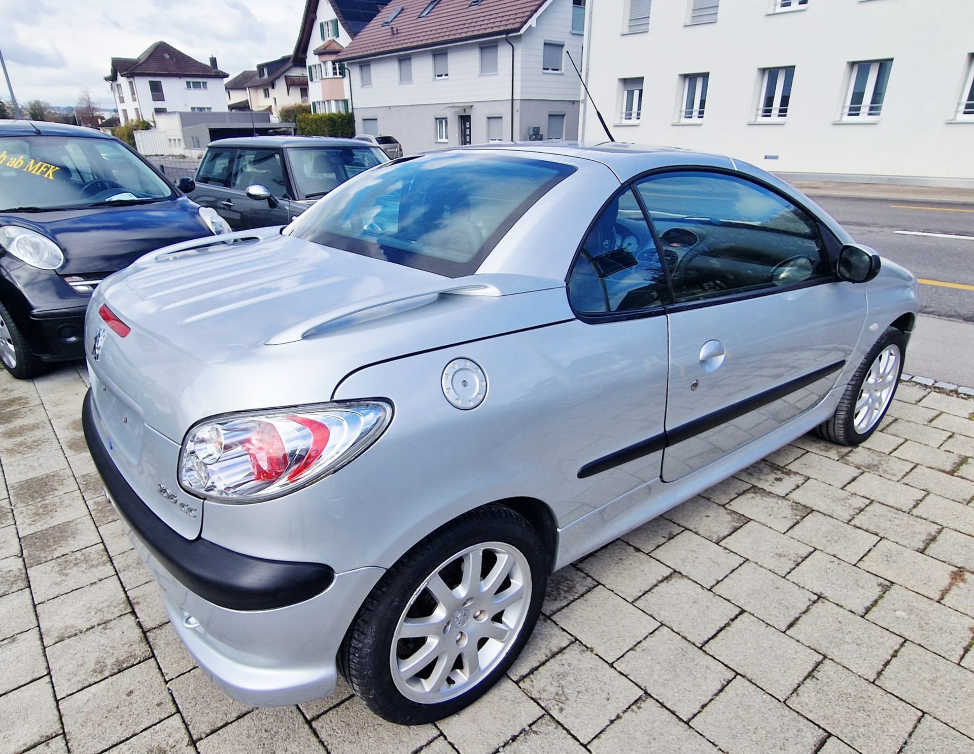 PEUGEOT 206 CC 2.0 16V Roland Garros-image-7
