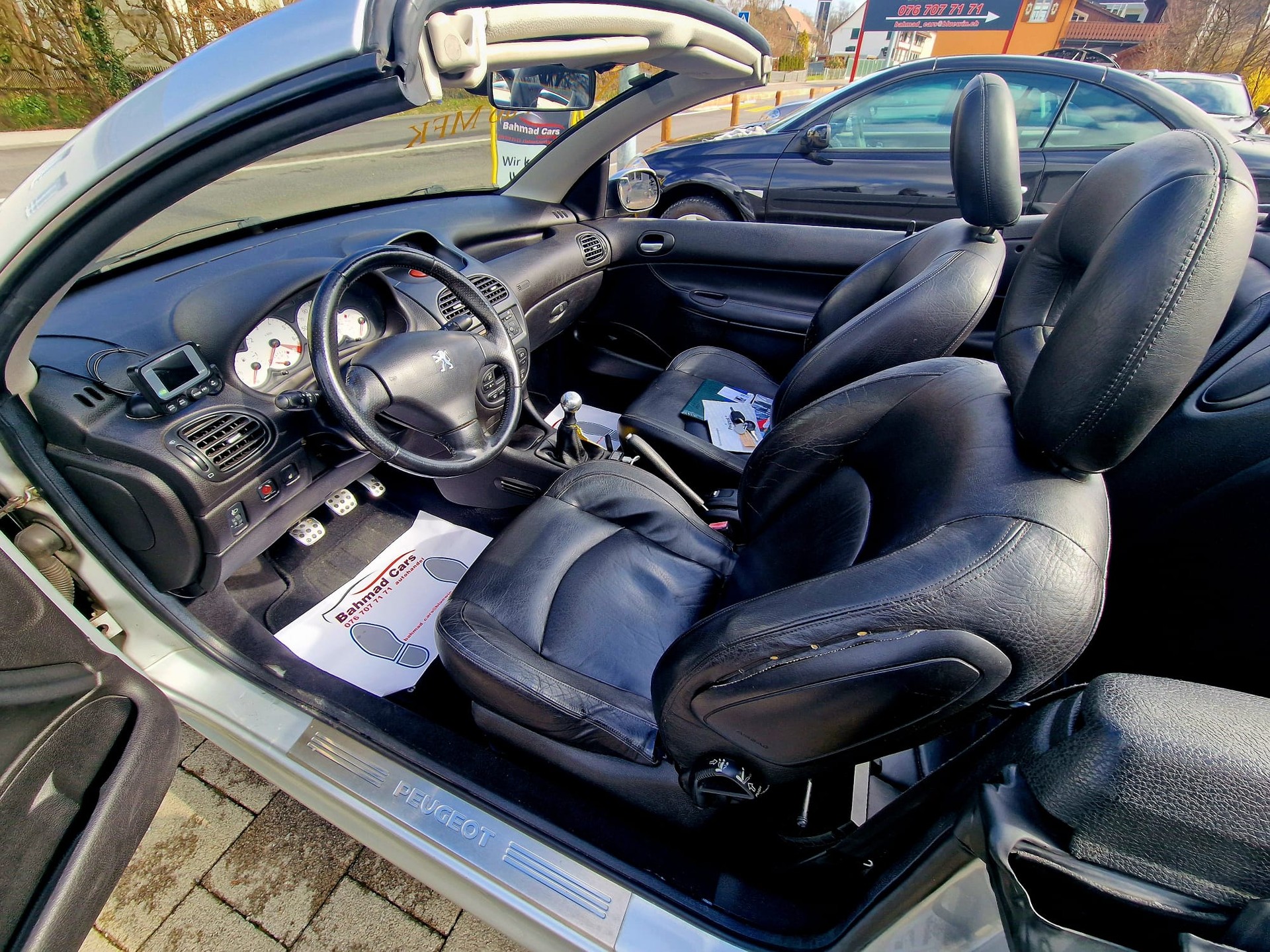 PEUGEOT 206 CC 2.0 16V Roland Garros-image-11