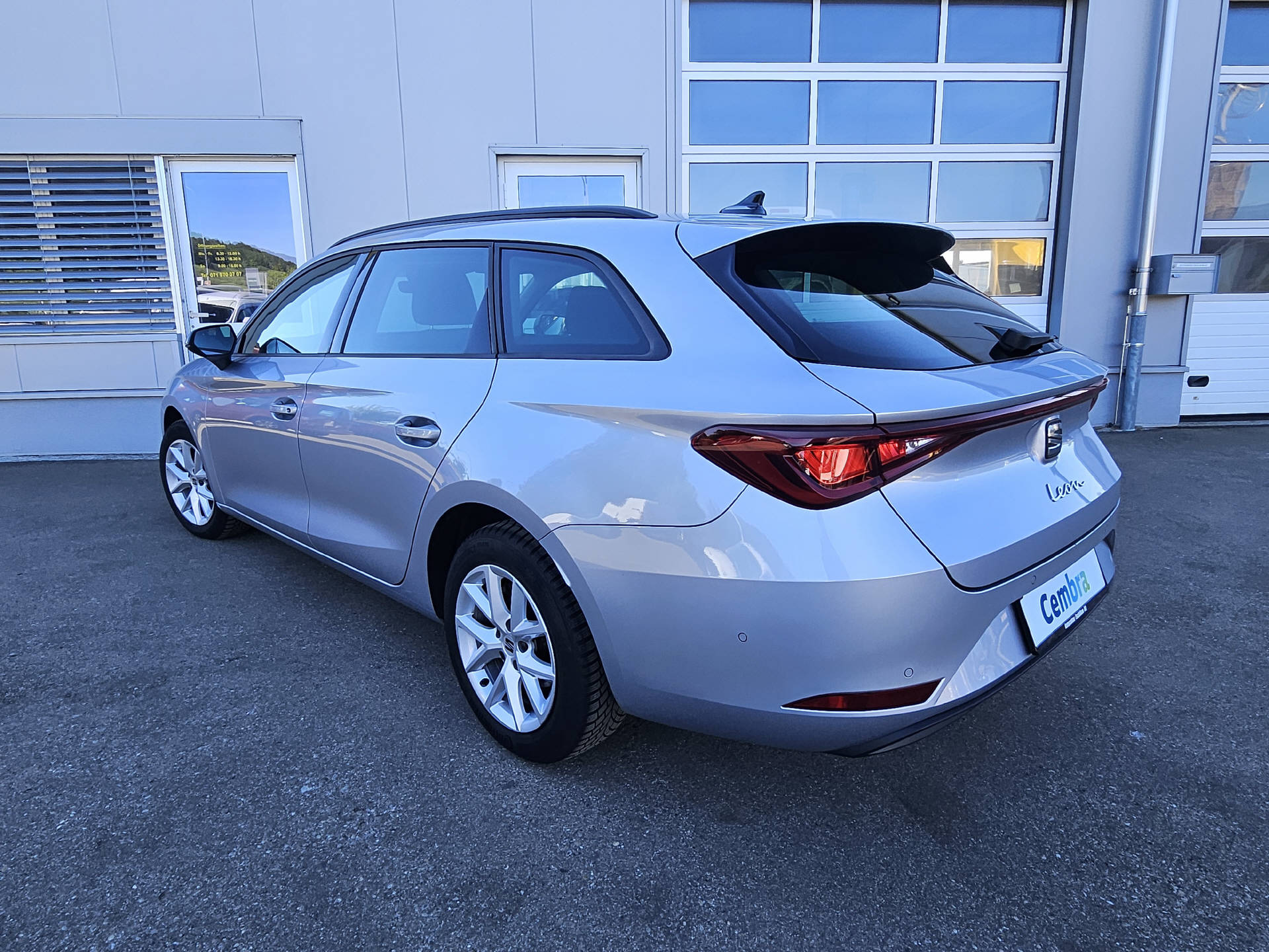 SEAT Leon ST 2.0 TDI Style DSG* Navi * Abstandsregeltempomat ACC *-image-6
