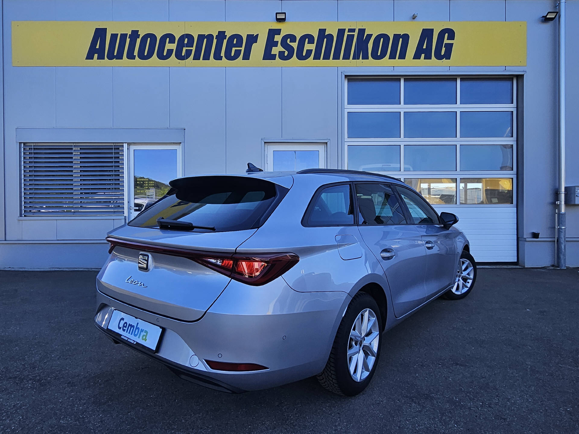 SEAT Leon ST 2.0 TDI Style DSG* Navi * Abstandsregeltempomat ACC *-image-5