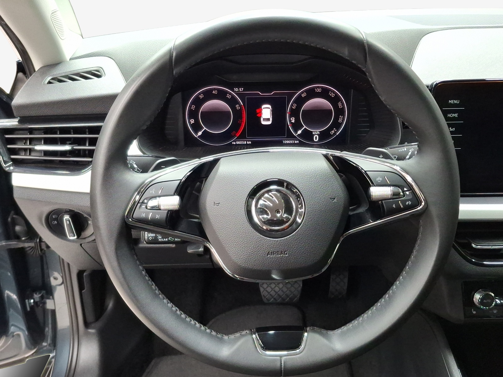 SKODA Scala 1.5 TSI ACT Ambition DSG-image-9