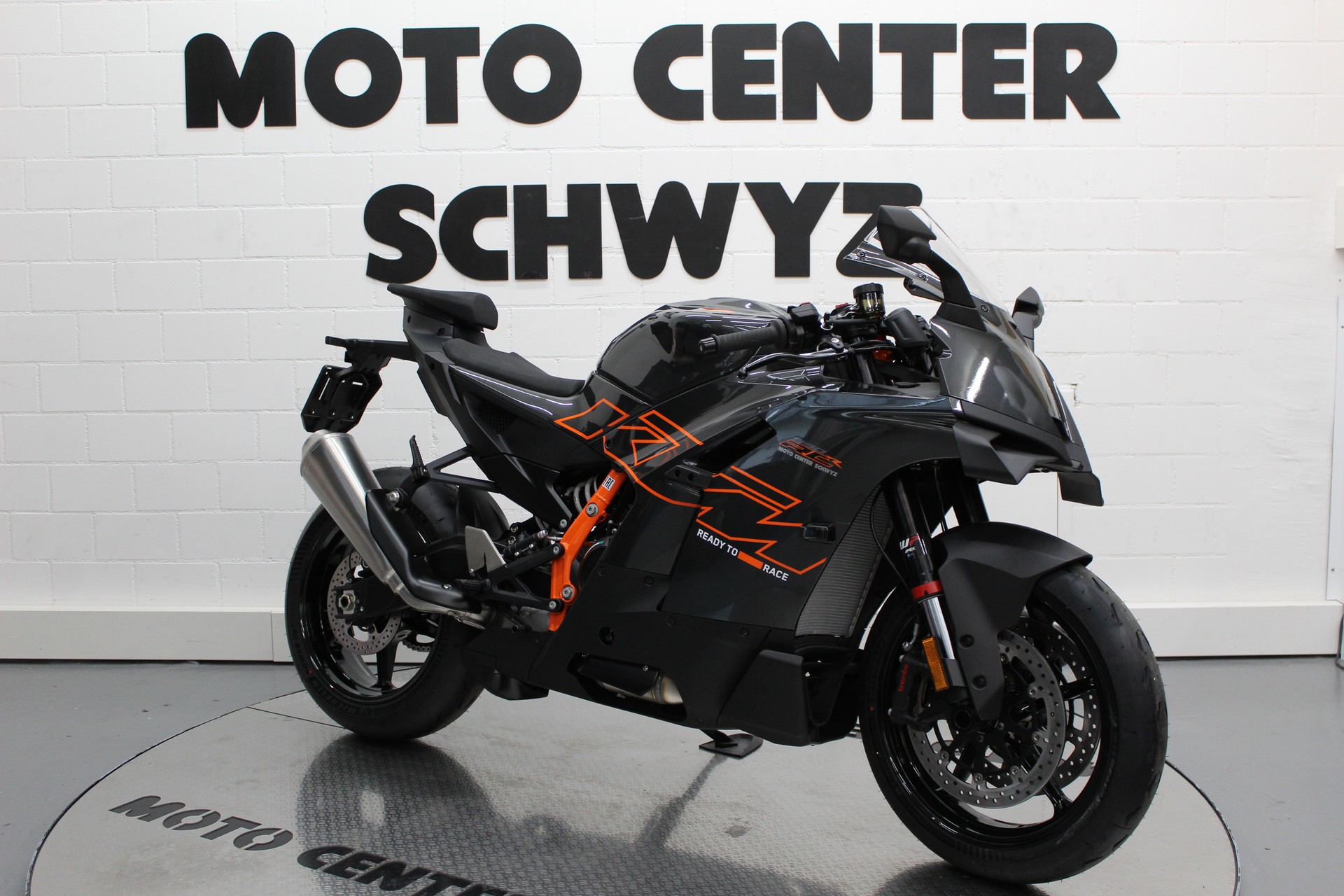 KTM 990 RC R-showroom-element-1