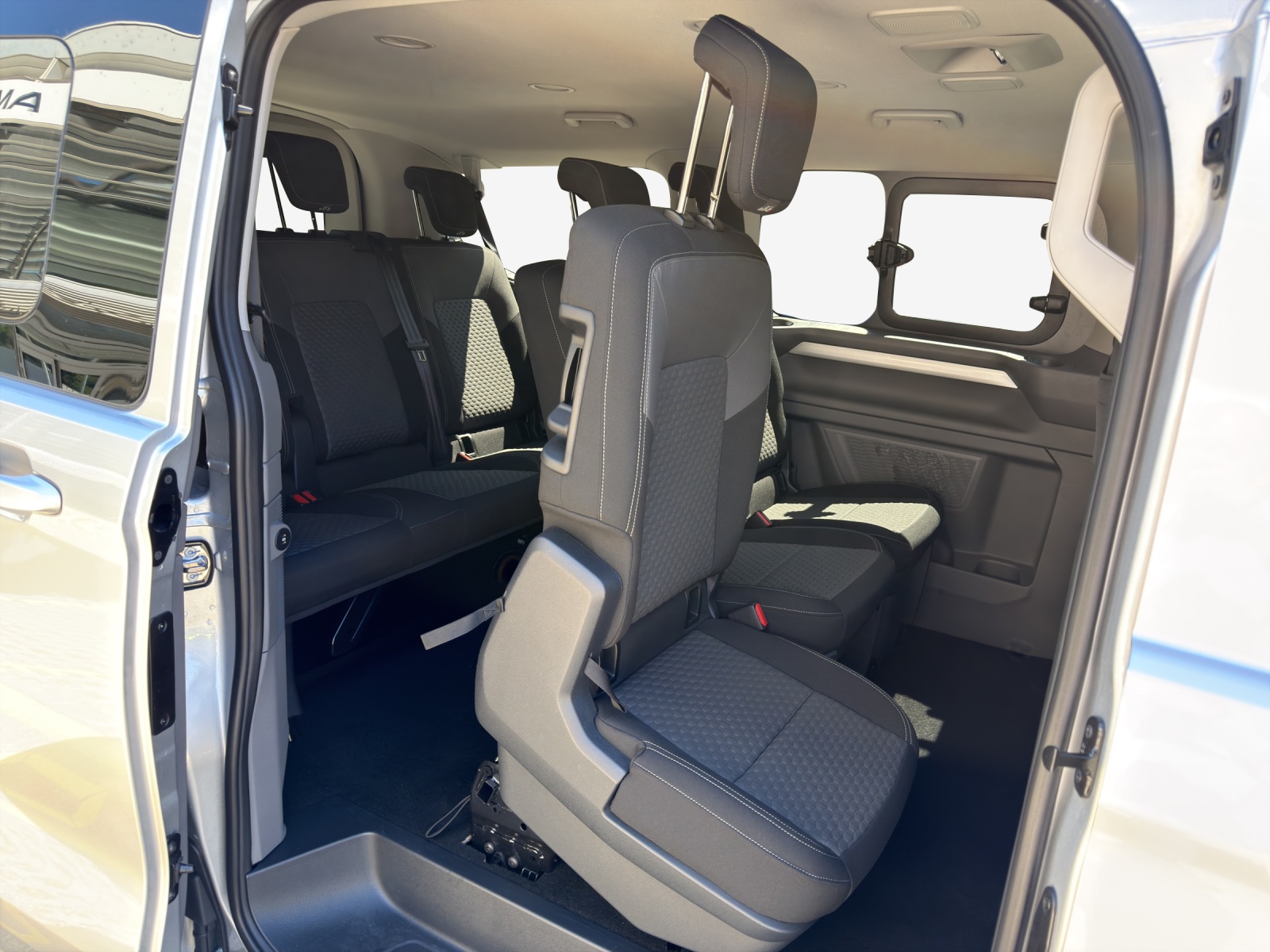 VW Caravelle 2.0 TDI Life Aut.8-image-11