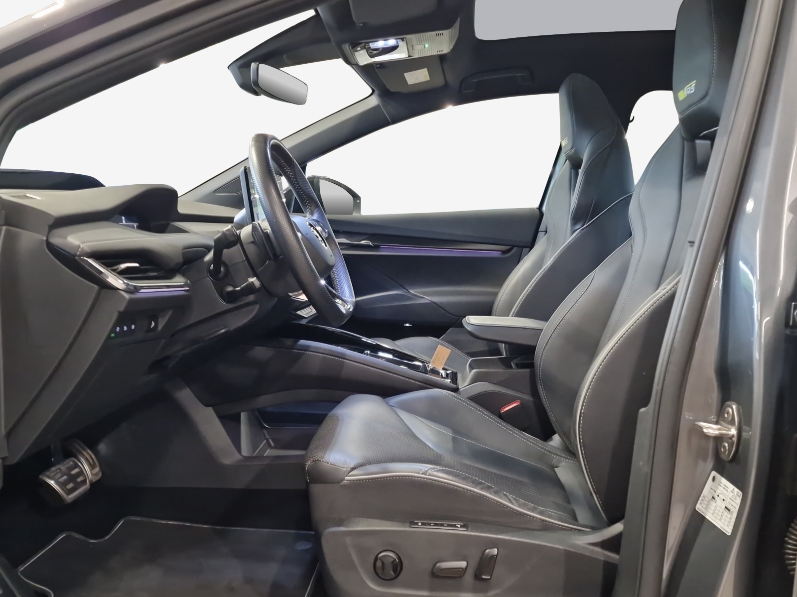 SKODA Enyaq Coupé RS iV 80 4x4-image-8