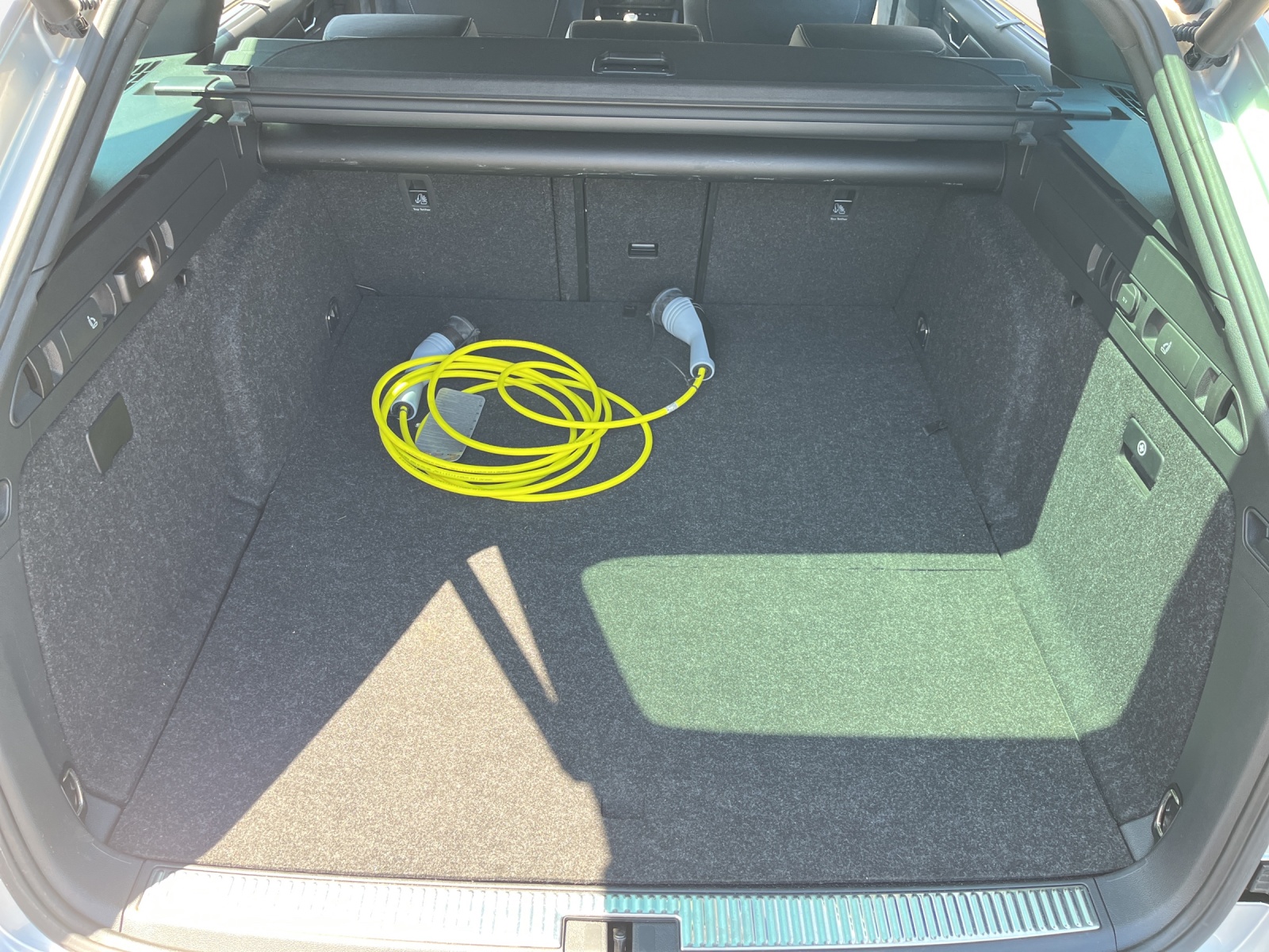 SKODA Superb 1.4 TSI Sport Line PHEV DSG-image-12