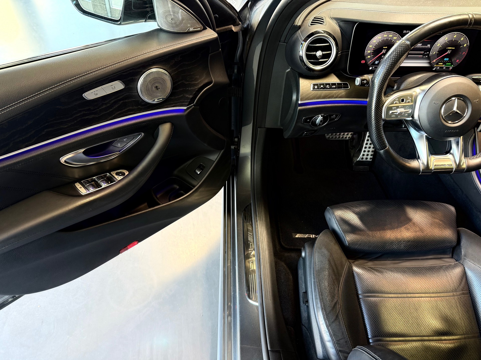 MERCEDES-BENZ E 53 AMG 4Matic+ Speedshift MCT-image-7