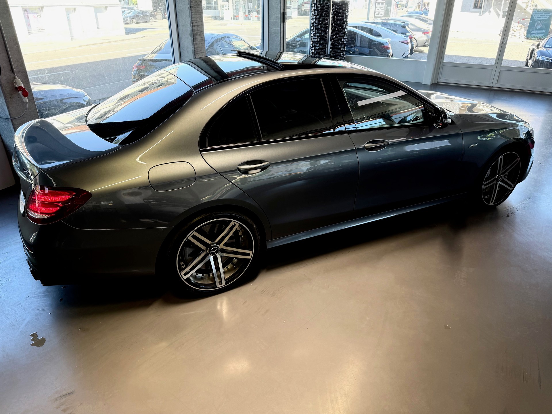 MERCEDES-BENZ E 53 AMG 4Matic+ Speedshift MCT-image-4
