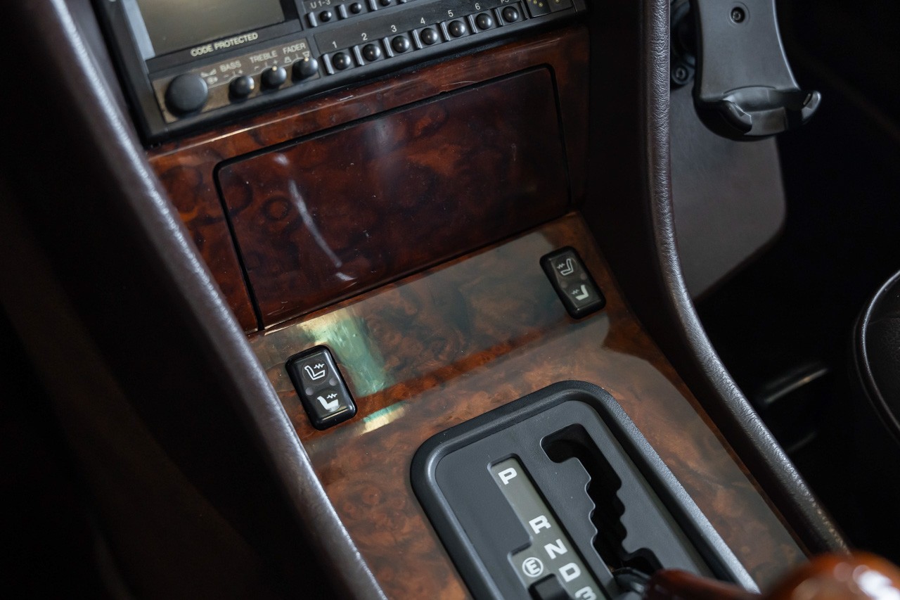 MERCEDES-BENZ 300 TE-24-image-24
