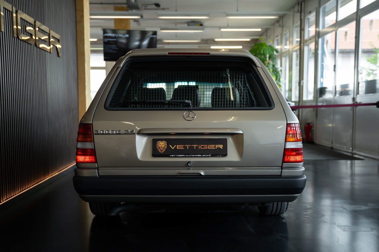 MERCEDES-BENZ 300 TE-24-image-4