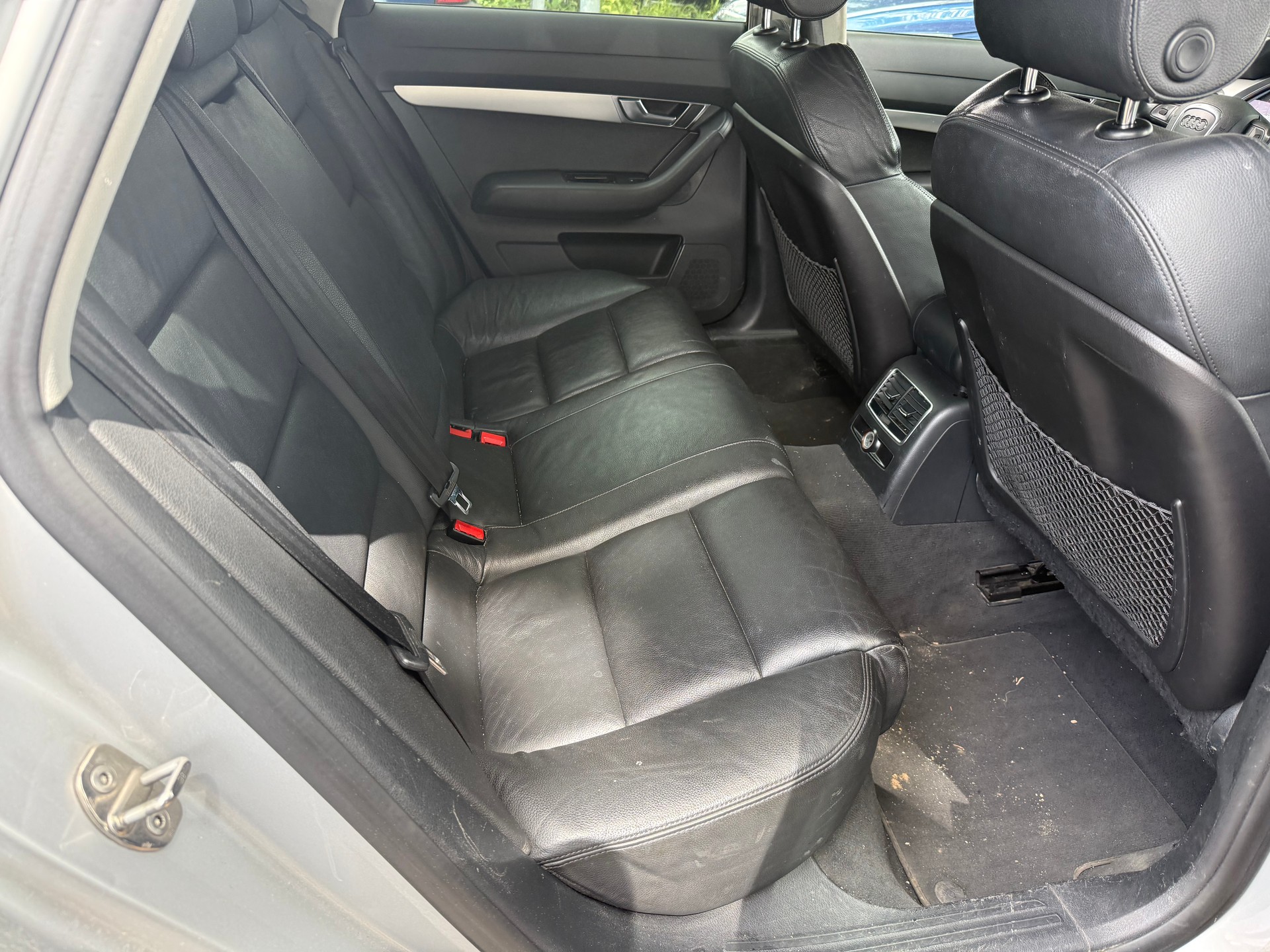 AUDI A6 Avant 2.7 V6 TDI quattro tiptronic-image-10