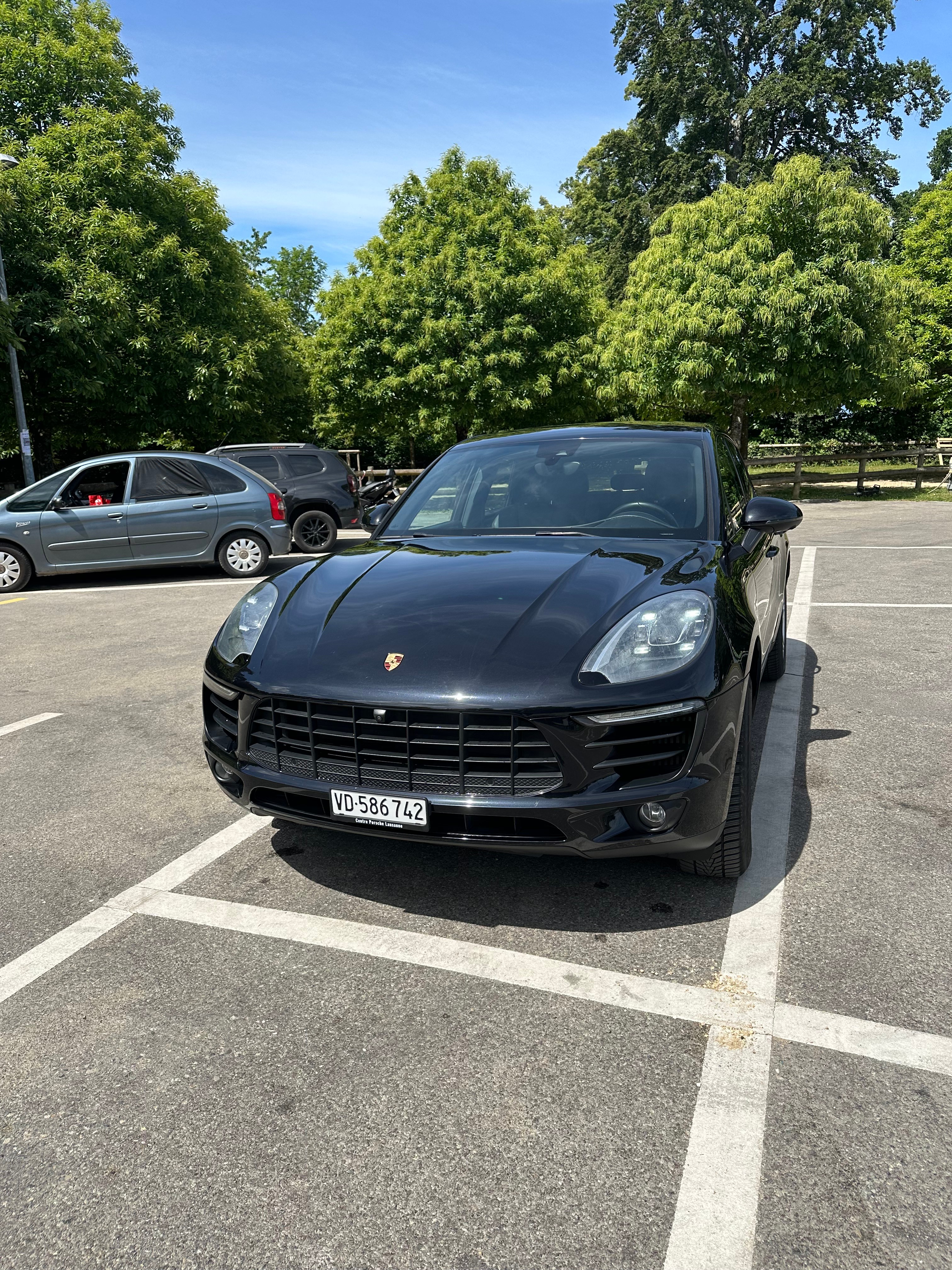 Car photo