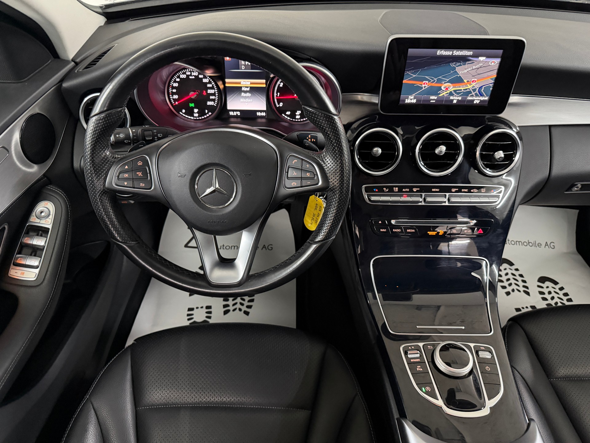MERCEDES-BENZ C 200 Deep Black Avantgarde 184PS 4Matic 7G-Tronic / RF-Kamera / Leder / Todwinkel/Parkassistent / Sitzheizung /-image-11