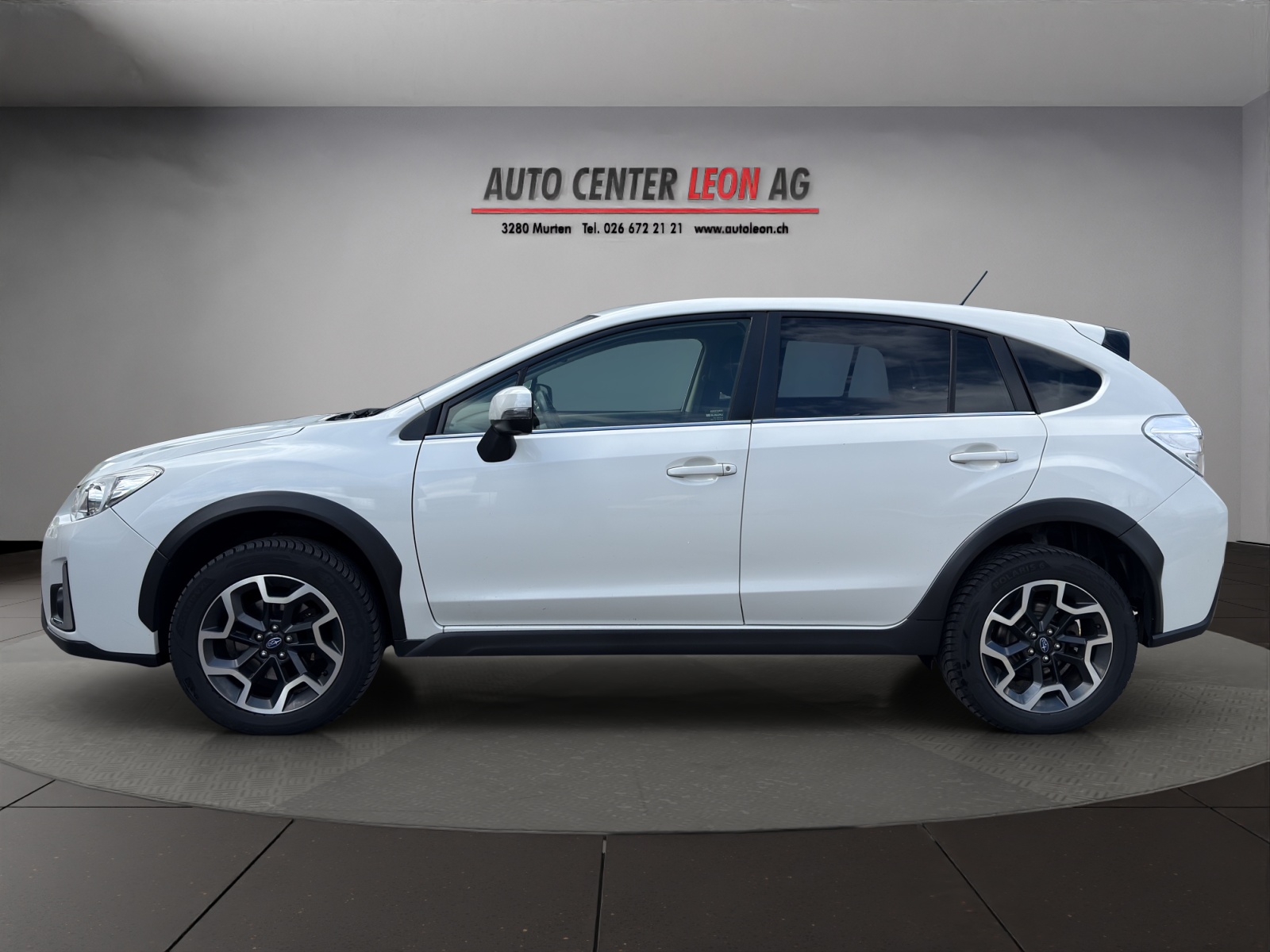 SUBARU XV 2.0 Swiss One AWD CVT-showroom-element-2