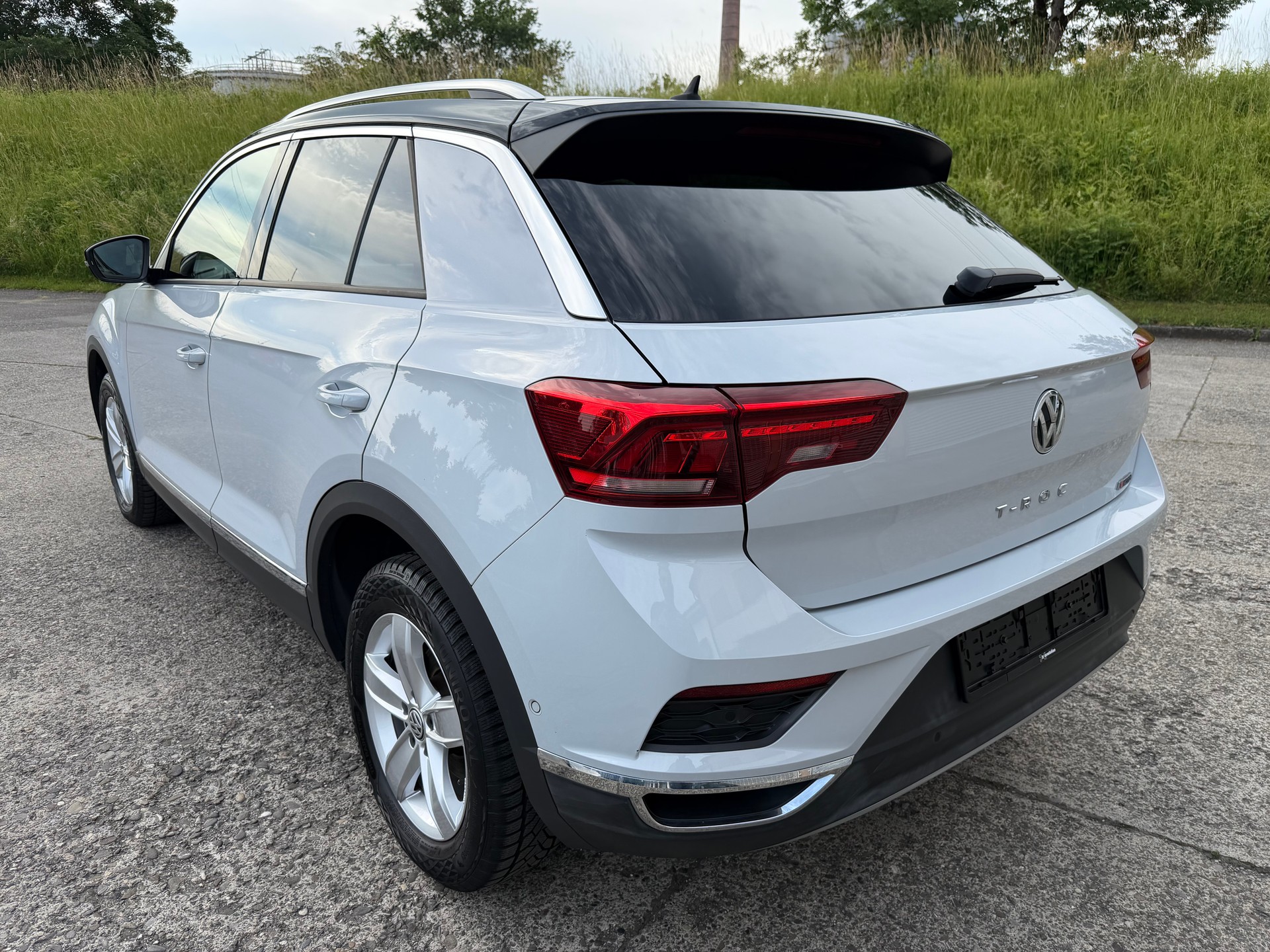VW T-Roc 2.0 TSI Sport DSG 4Motion-image-2