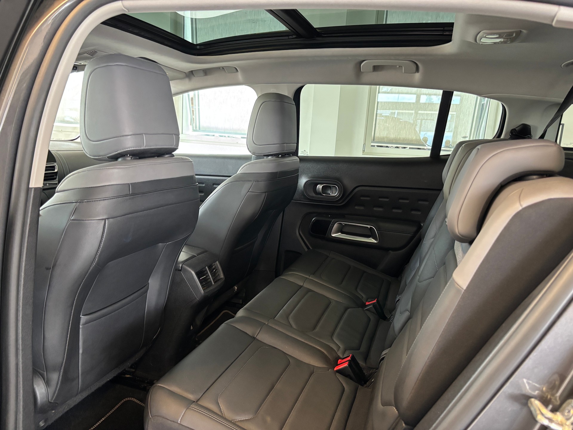 CITROEN C5 Aircross 1.2i PureTech Shine Pack EAT8-image-7