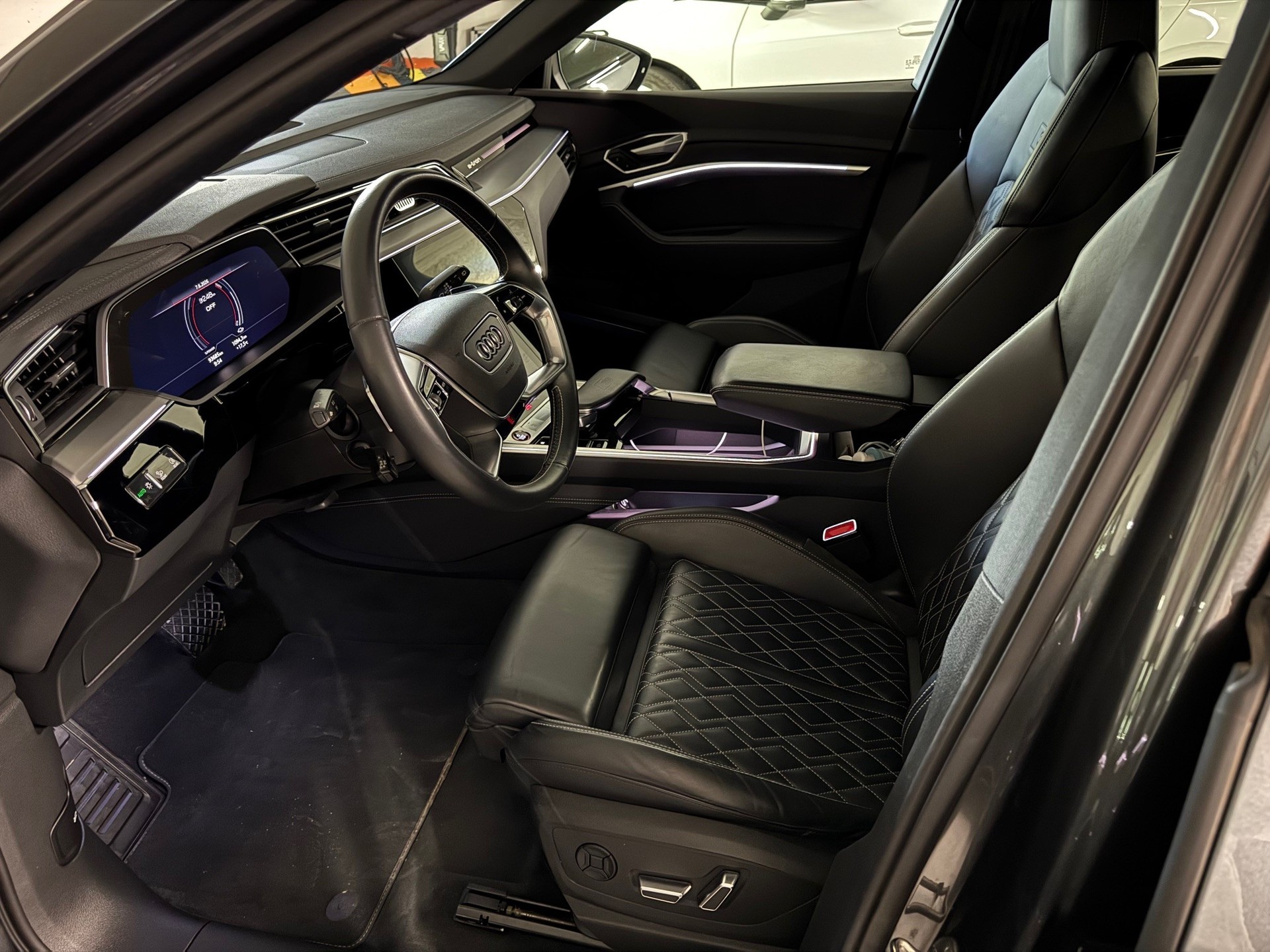 AUDI quattro-image-3