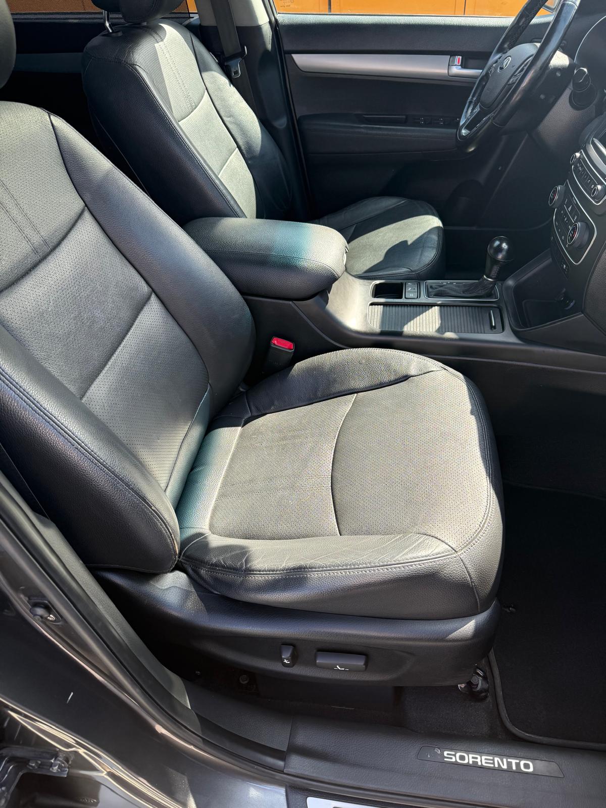 KIA Sorento 2.2 CRDI Trend Automatic-image-6