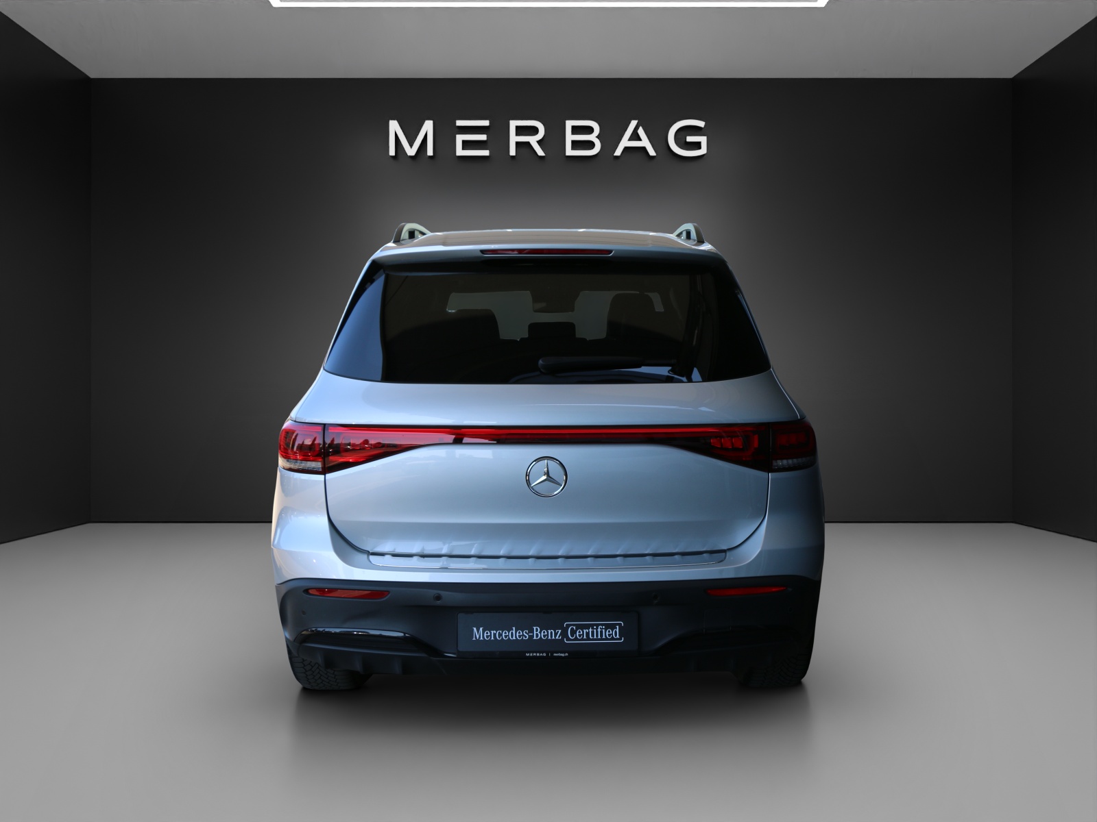 MERCEDES-BENZ EQB 350 4Matic AMG Line-image-3