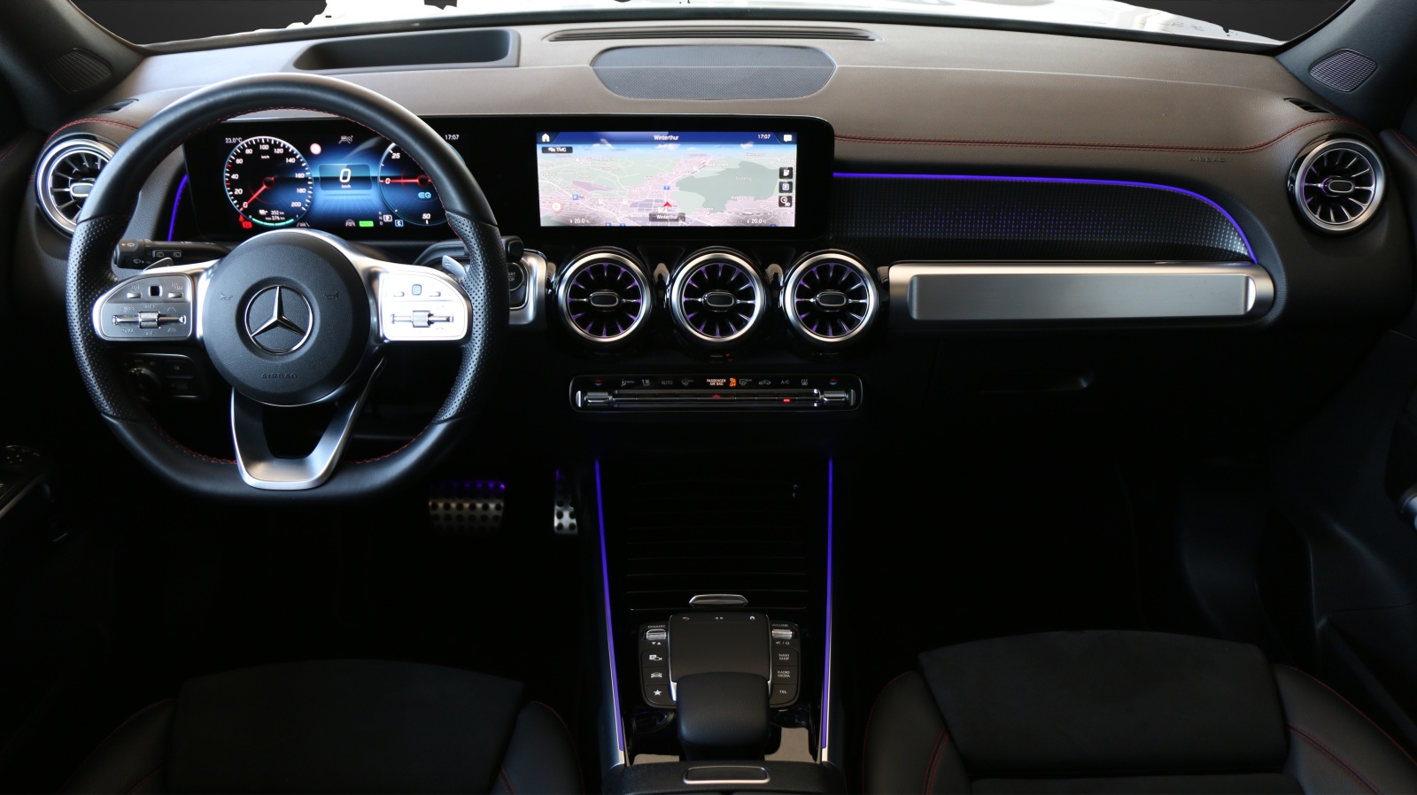 MERCEDES-BENZ EQB 350 4Matic AMG Line-image-6