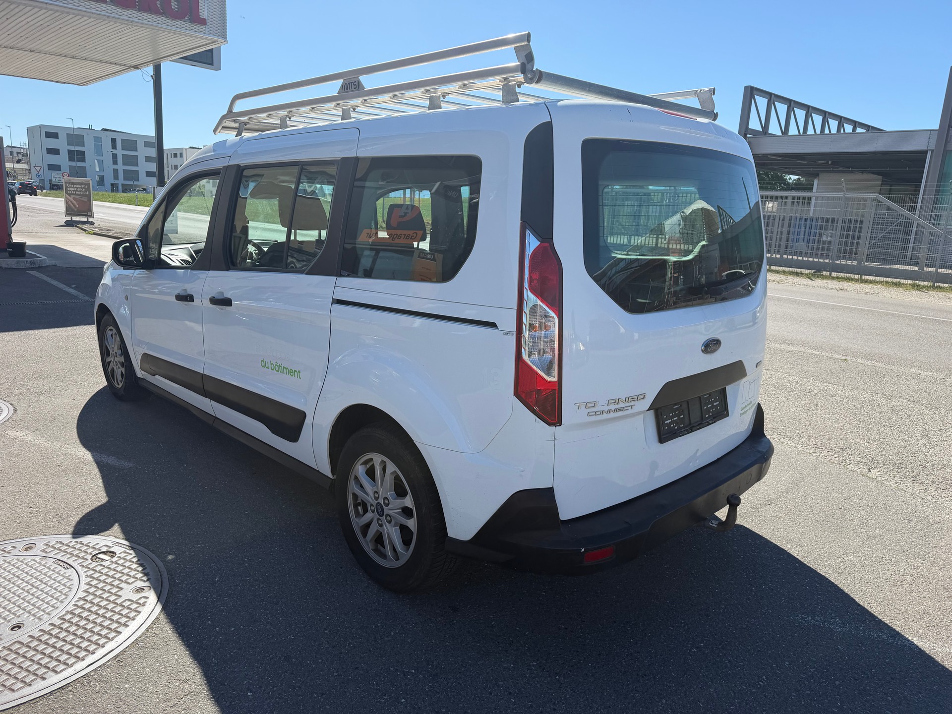 FORD Grand Tourneo Connect 1.5 EcoBlue Trend-image-5
