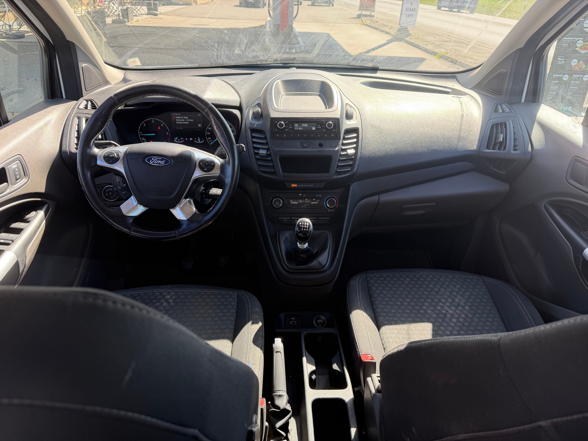 FORD Grand Tourneo Connect 1.5 EcoBlue Trend-image-8