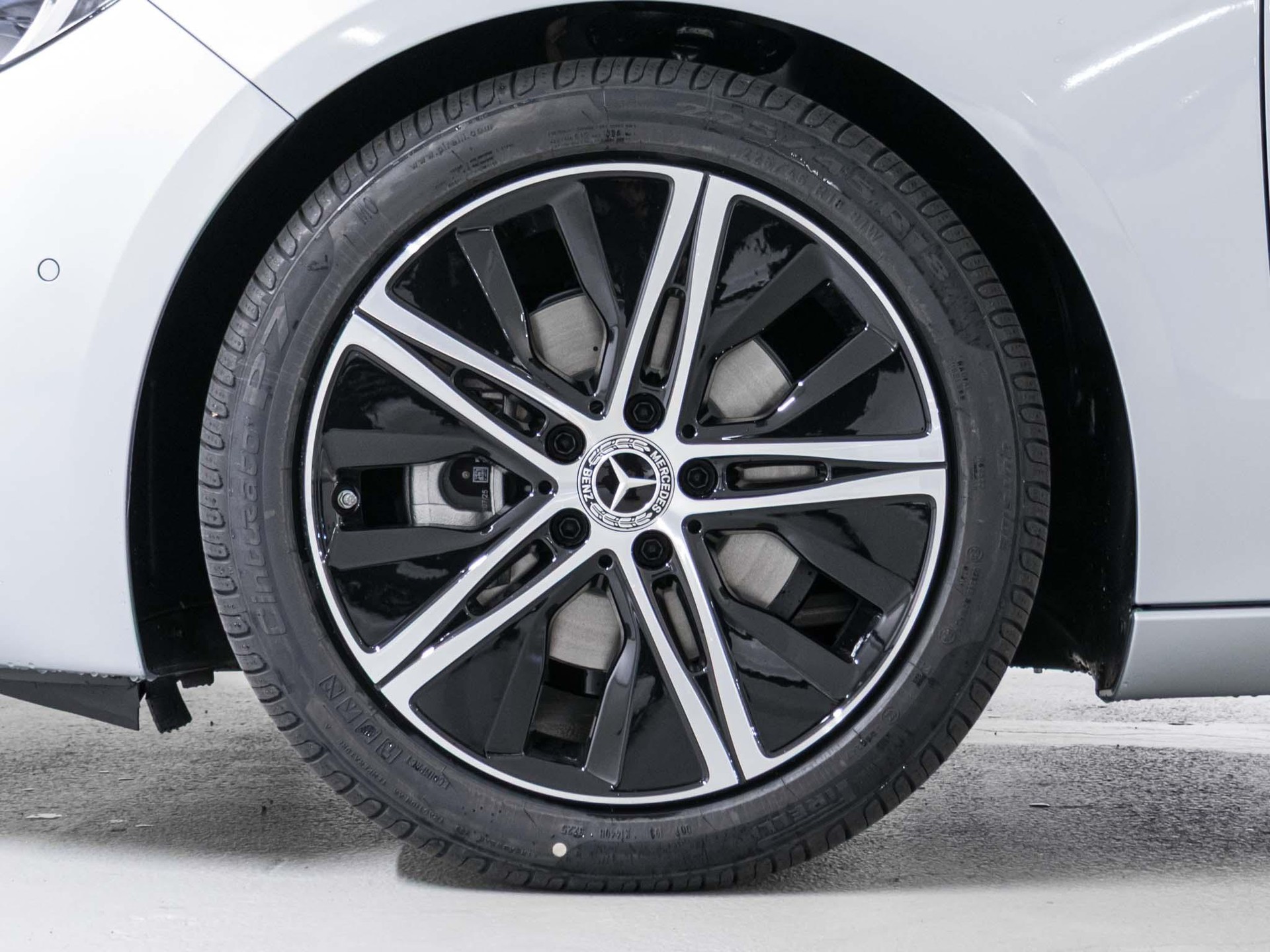 MERCEDES-BENZ B 200-image-12